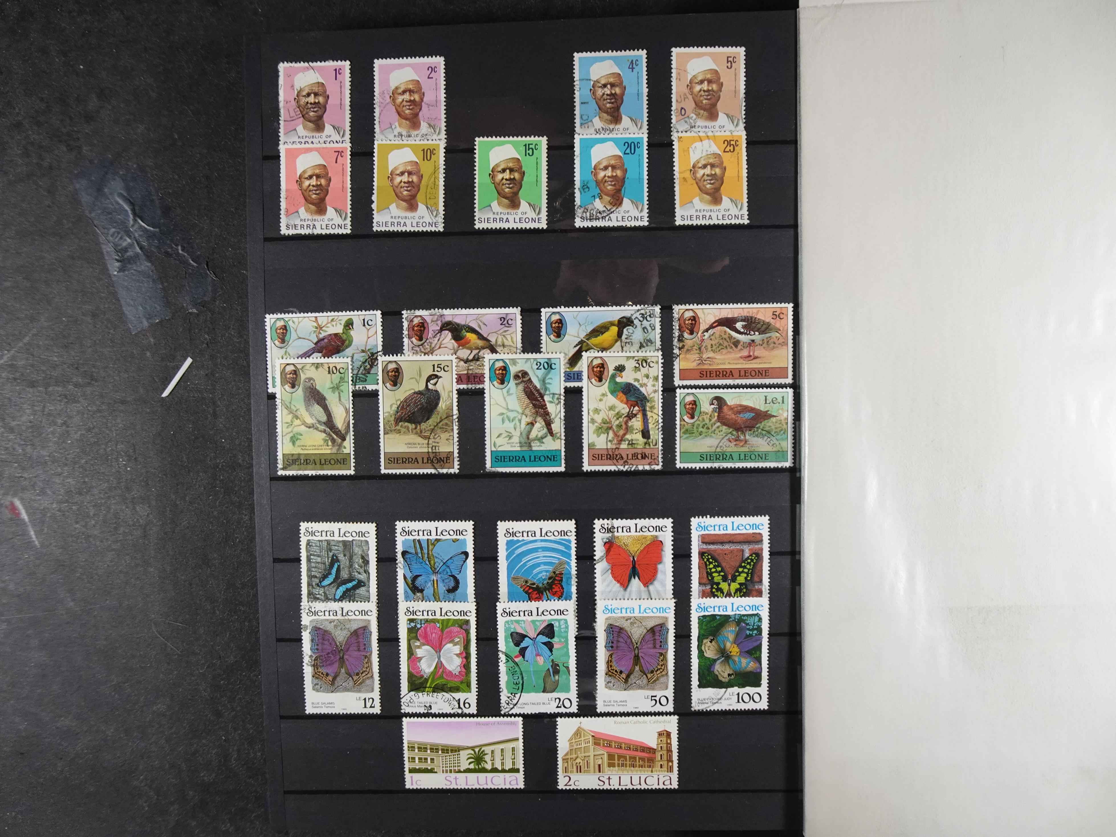 Leuke verzameling veel dubbel op elkaar gestoken aanwezig. 51