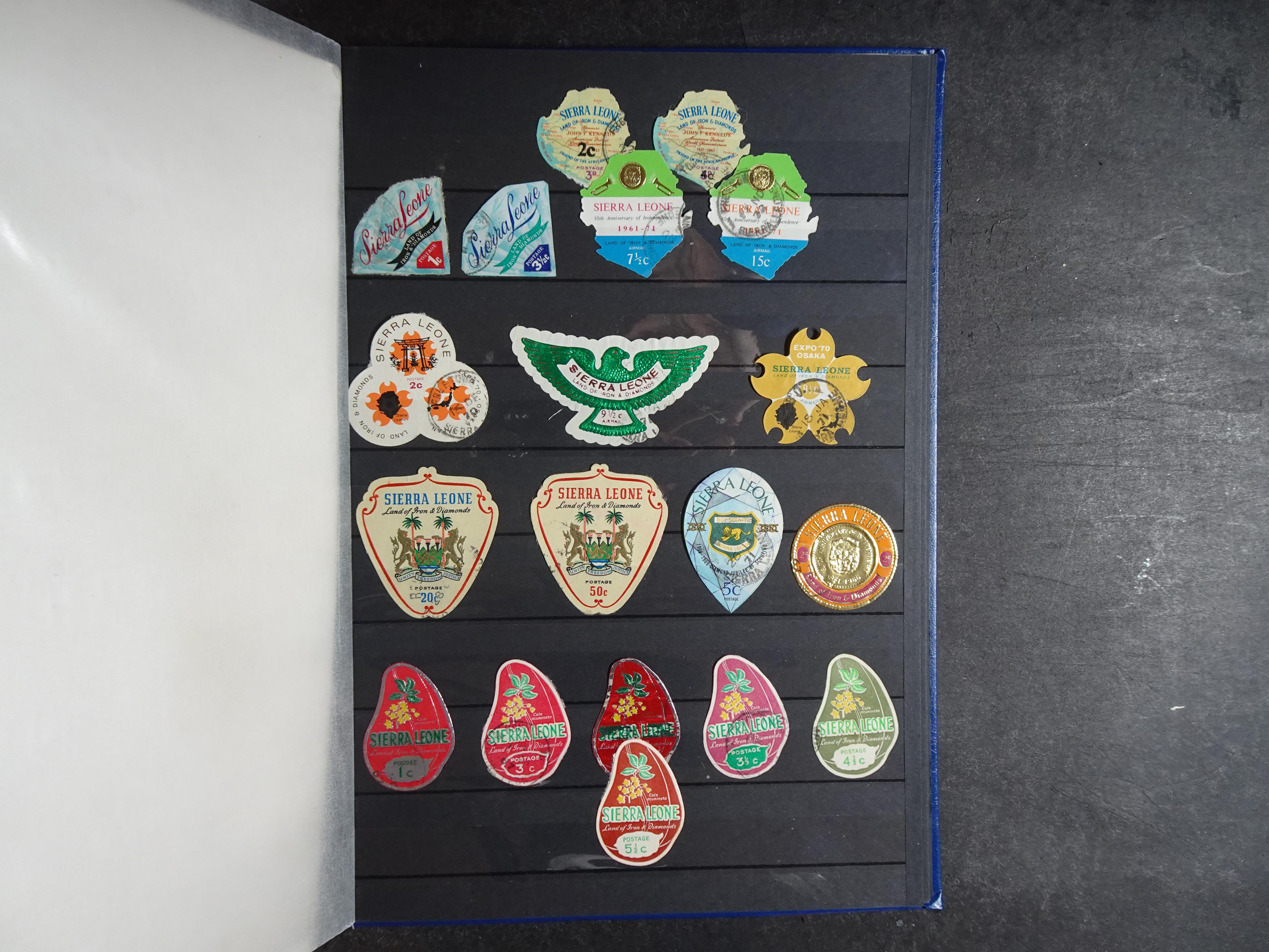 Leuke verzameling veel dubbel op elkaar gestoken aanwezig. 54