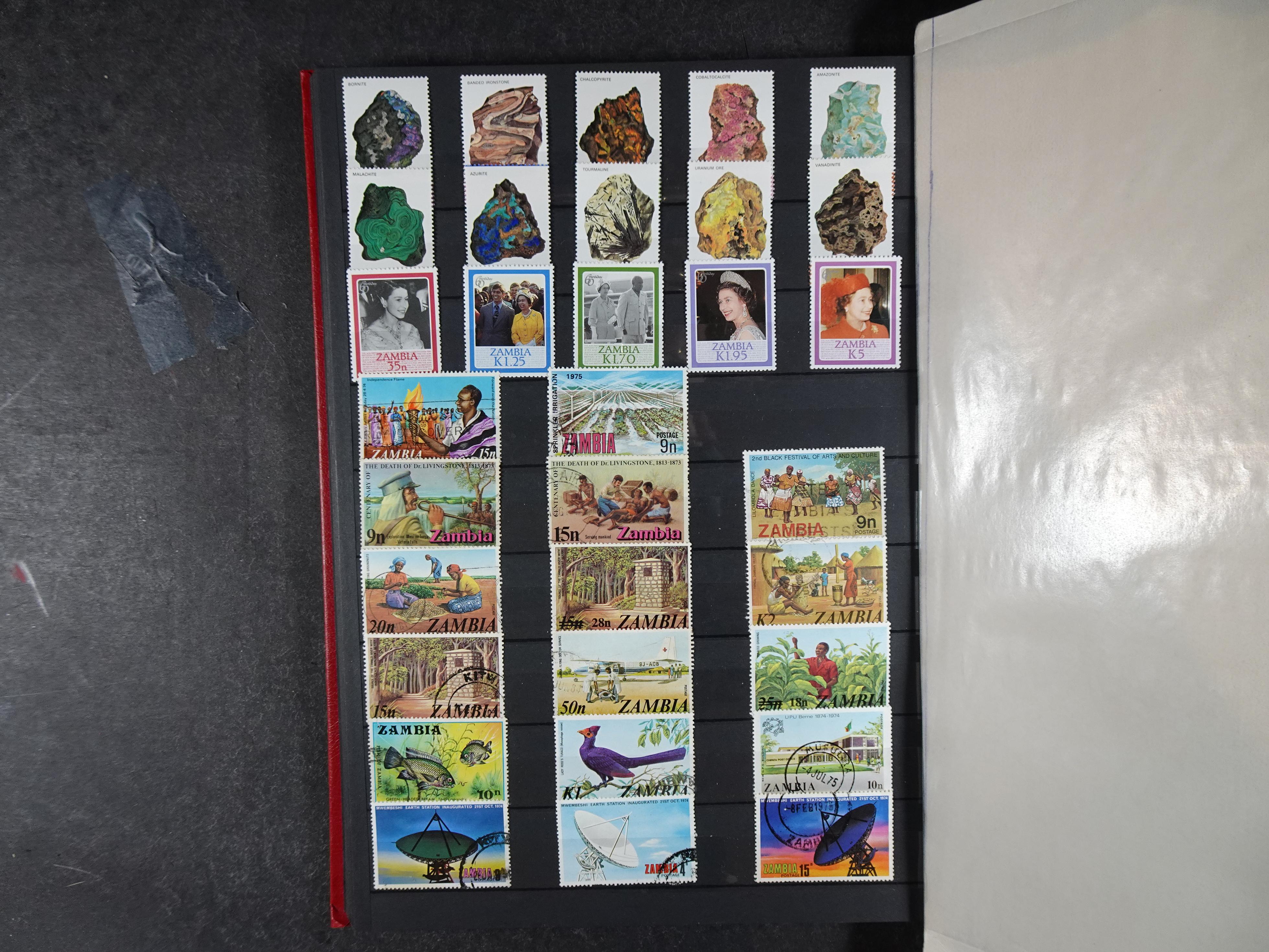 Mooie verzameling vaak dubbel op elkaar gestoken. 18