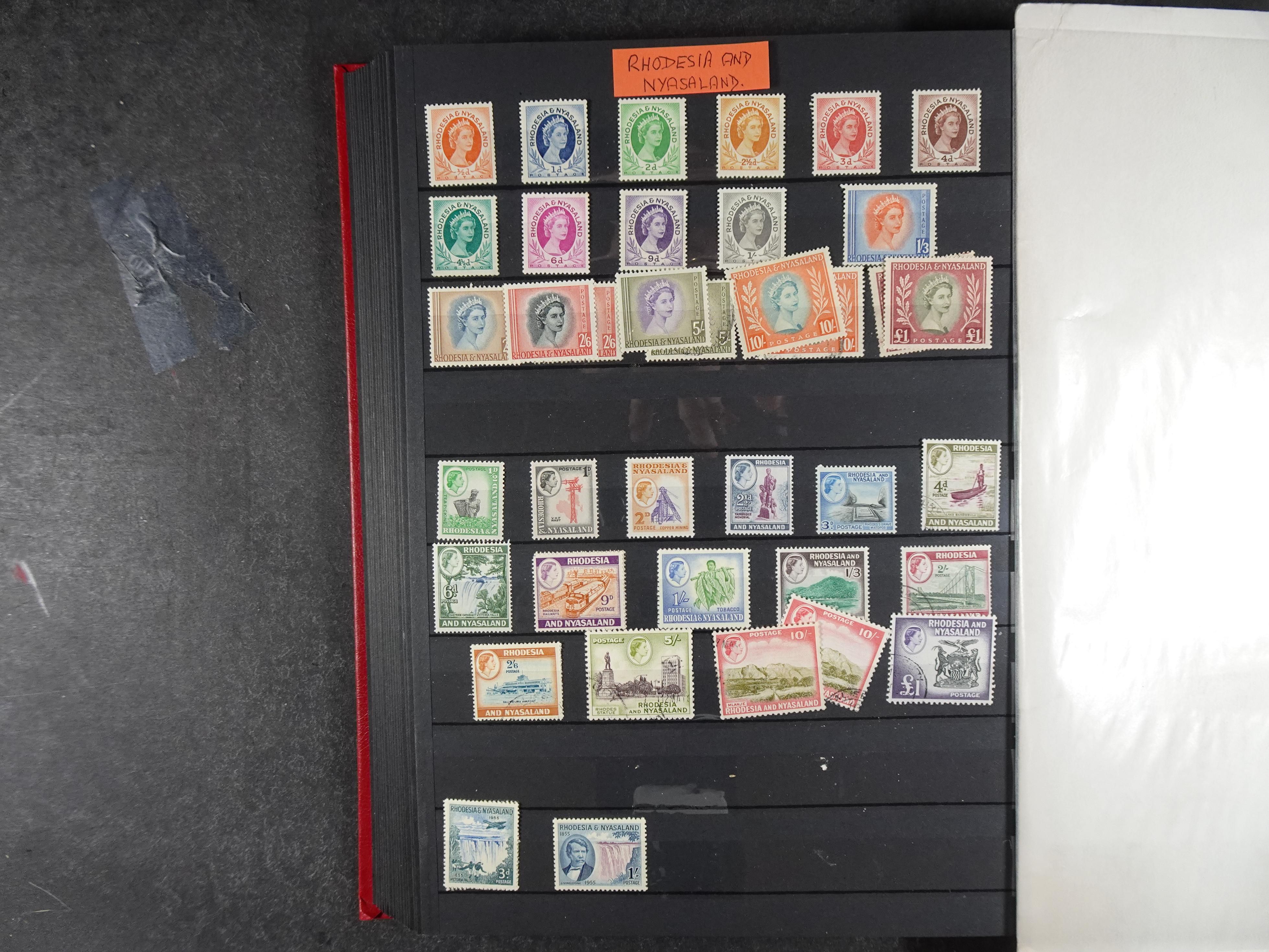 Mooie verzameling vaak dubbel op elkaar gestoken. 32