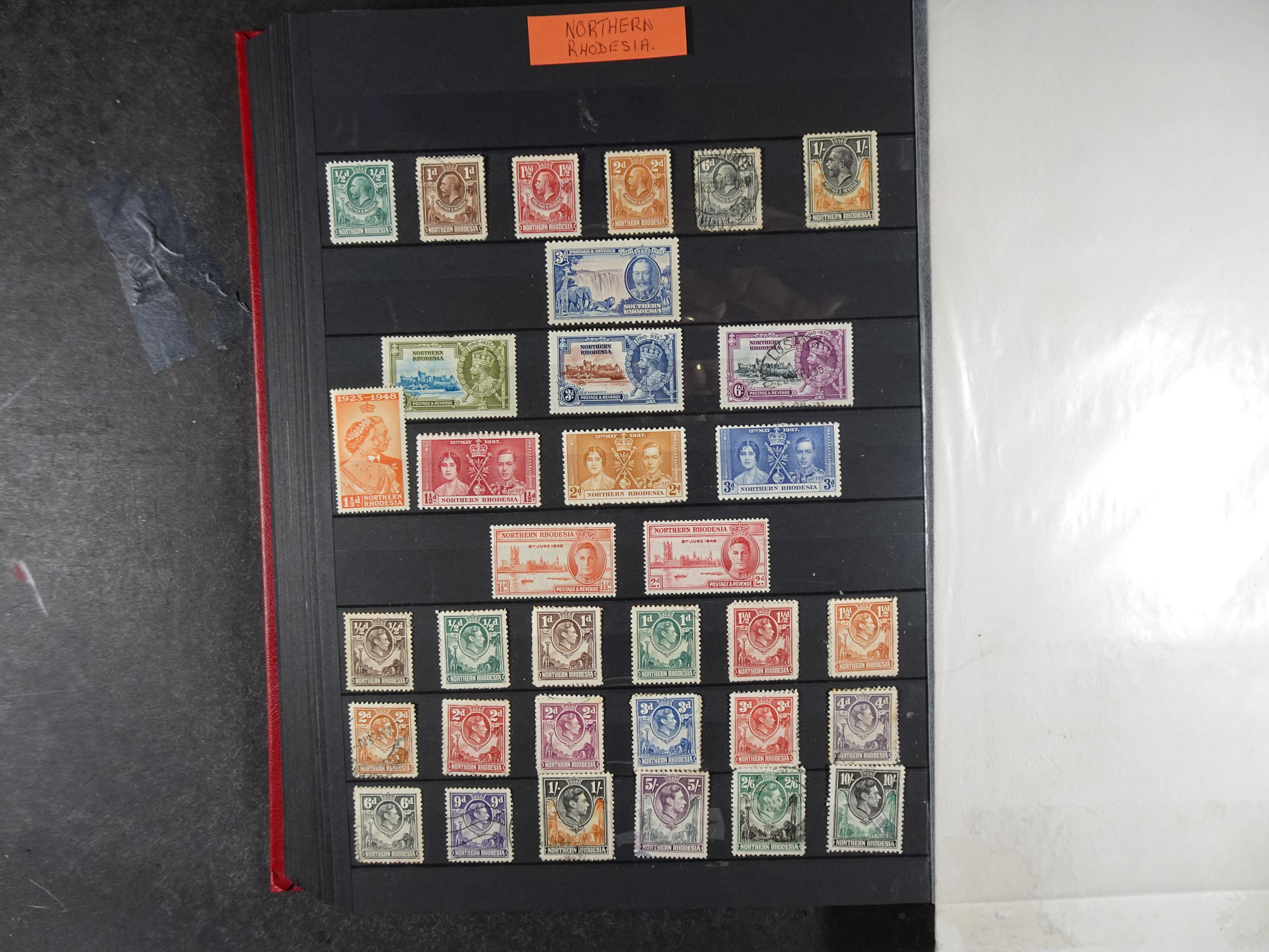 Mooie verzameling vaak dubbel op elkaar gestoken. 34