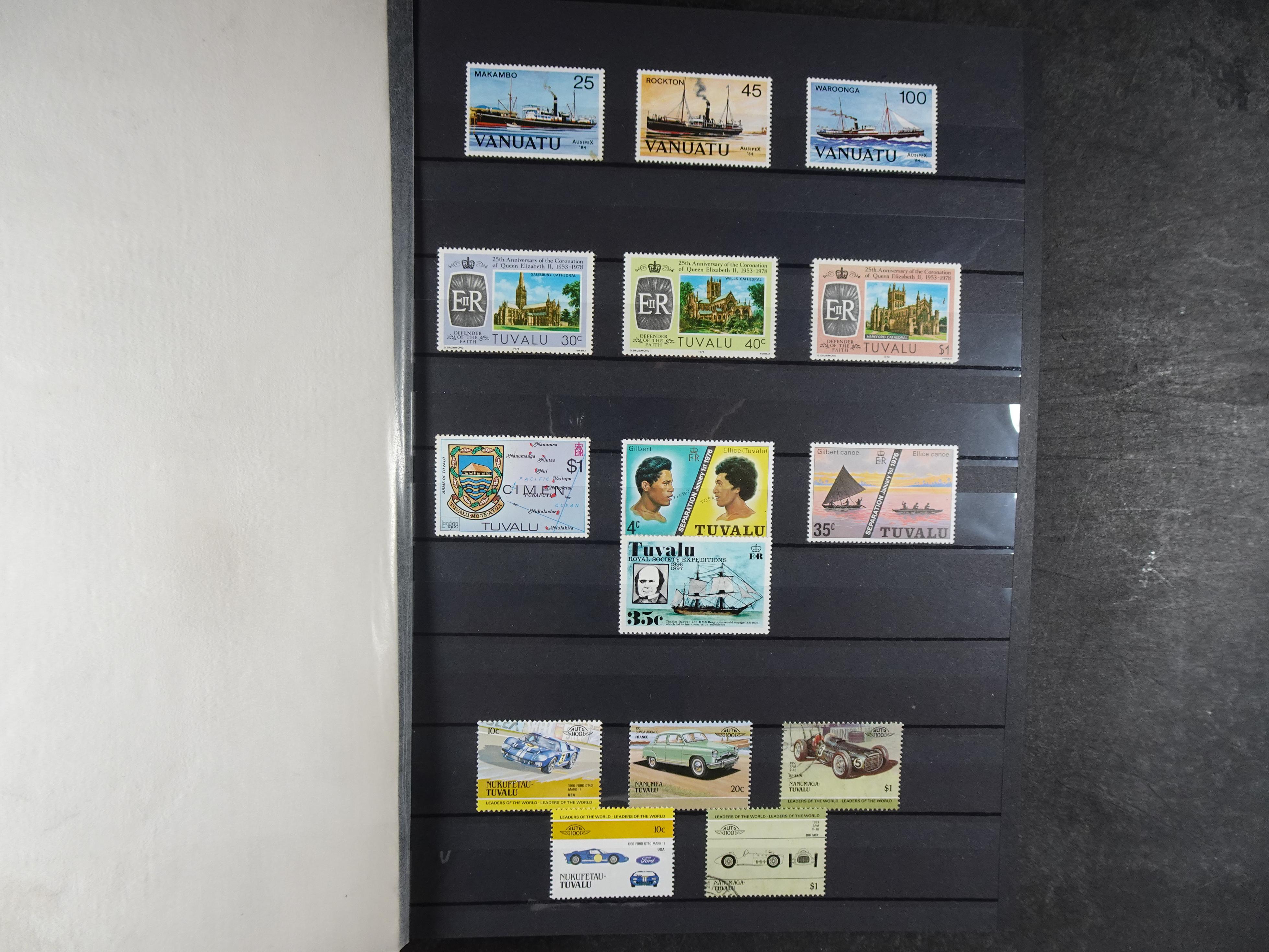 Leuke verzameling veel dubbel op elkaar gestoken. 9