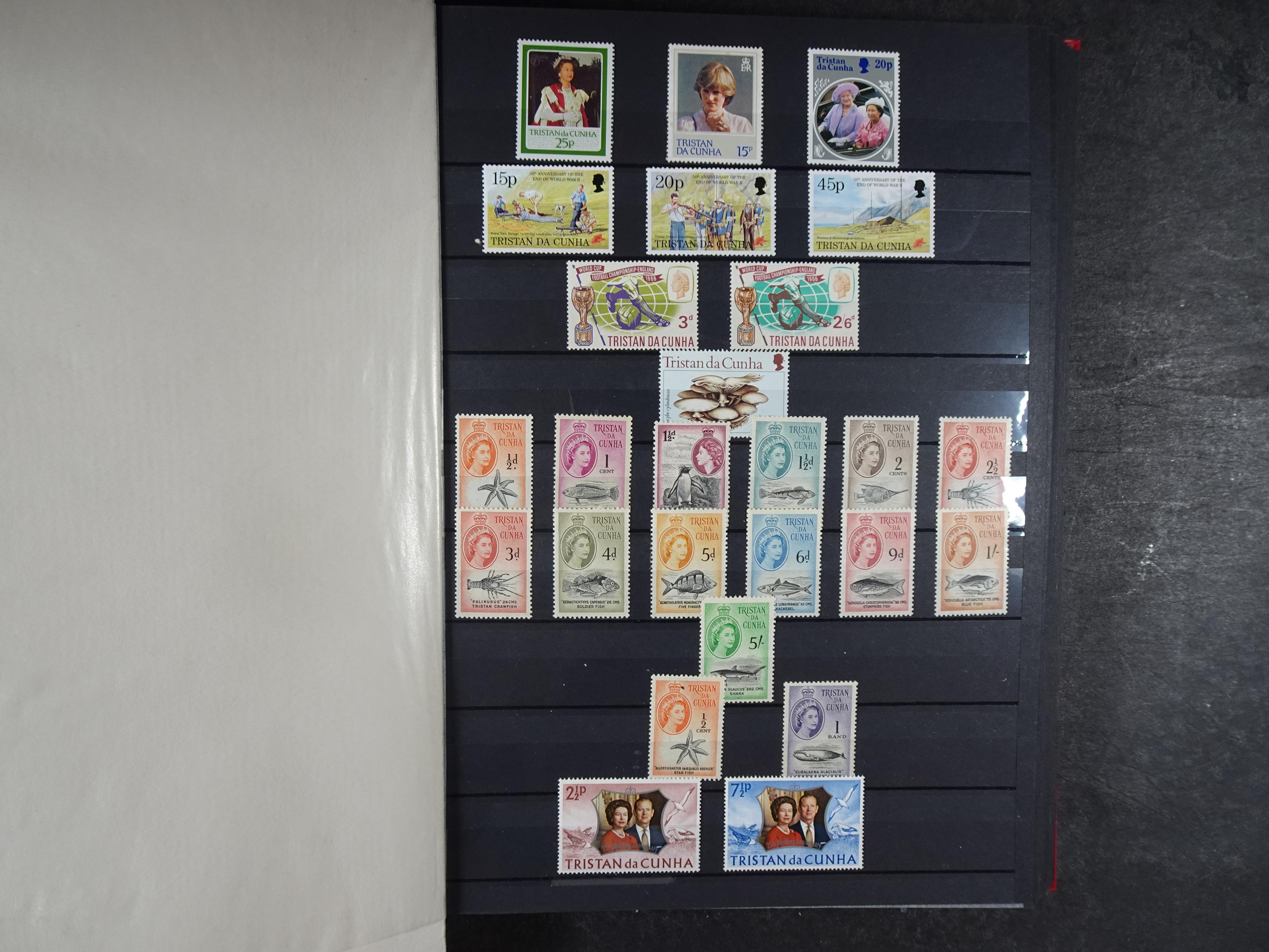 Leuke verzameling veel dubbel op elkaar gestoken. 27