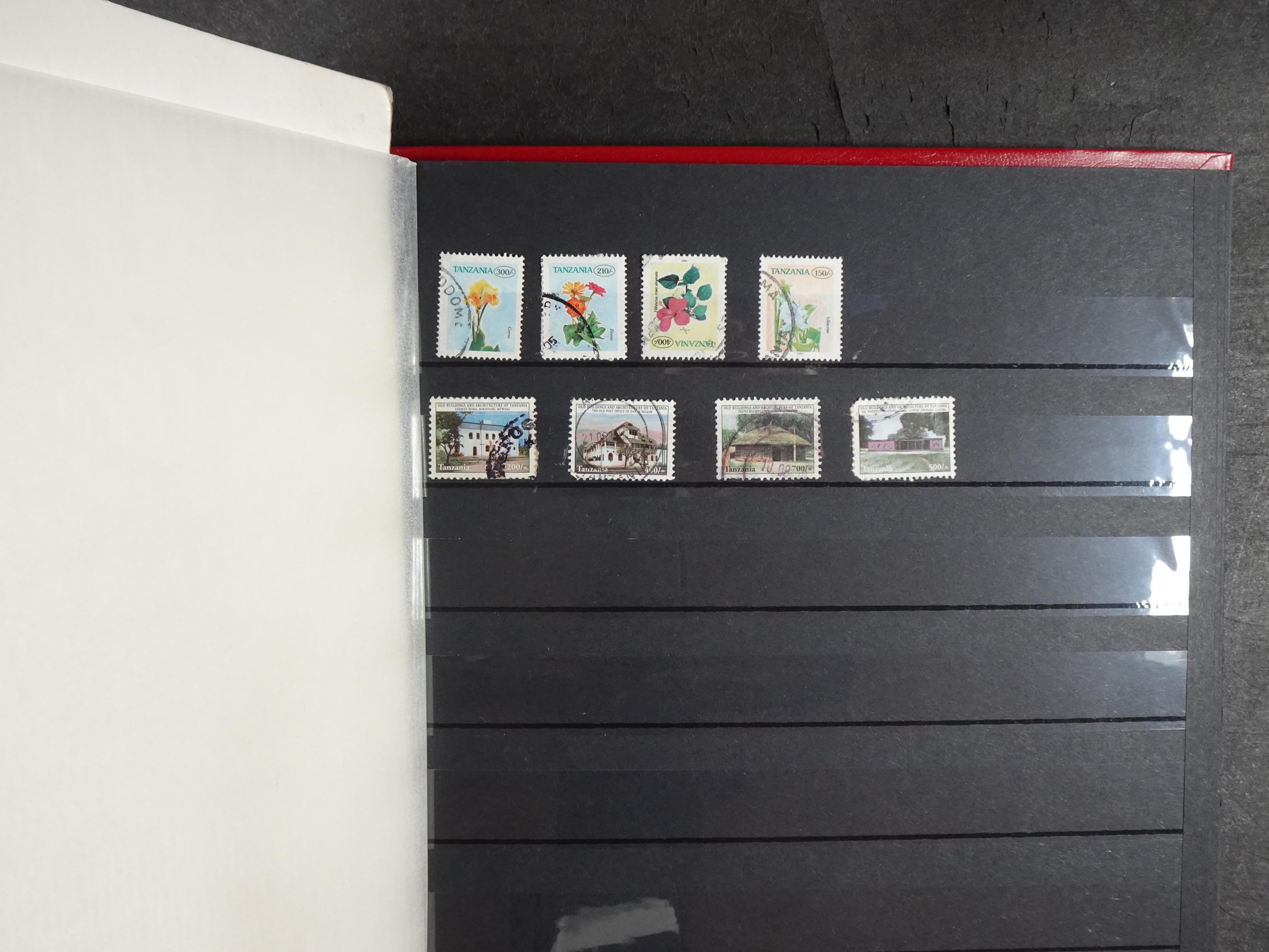 Leuke verzameling veel dubbel op elkaar gestoken. 54