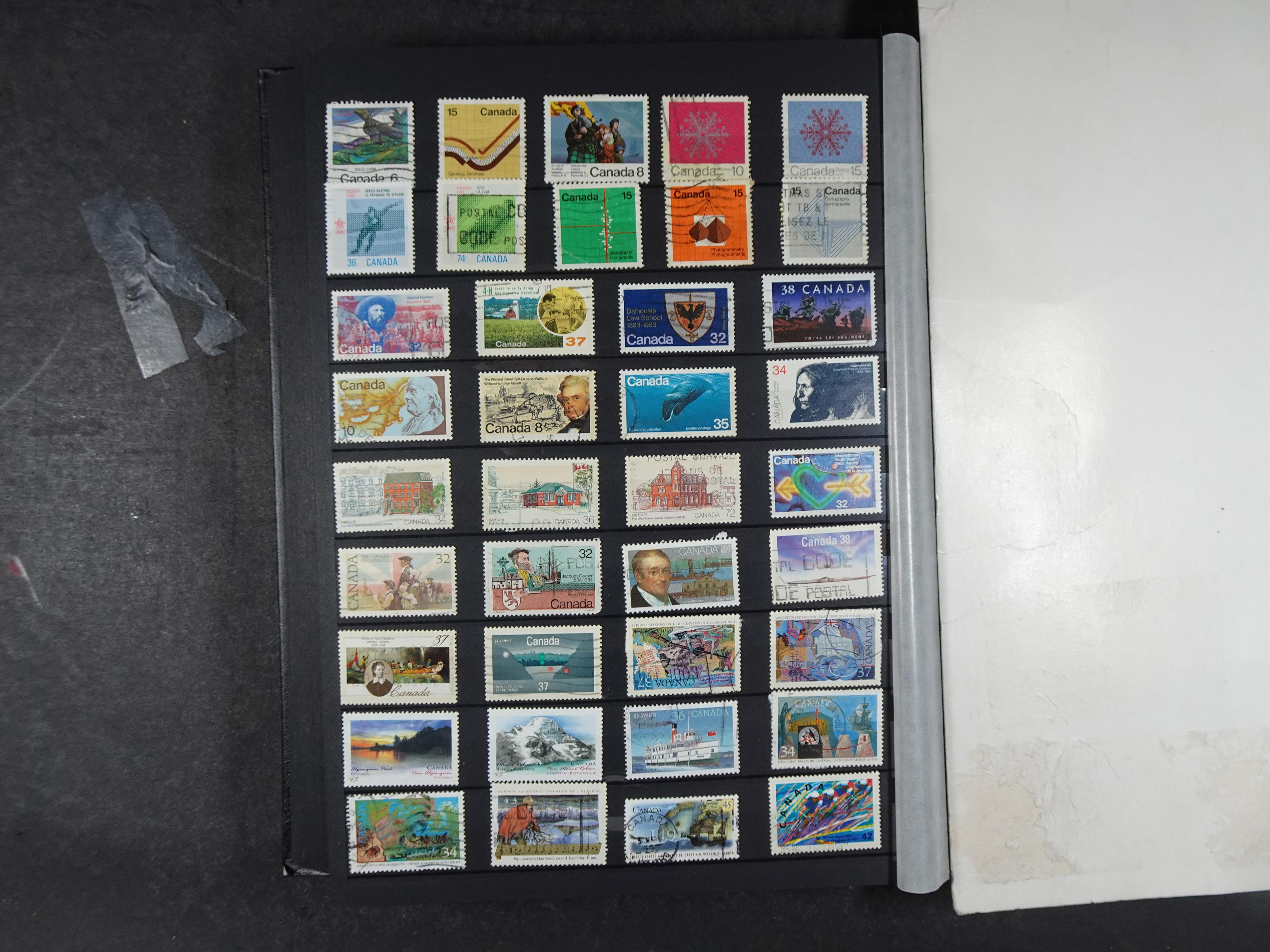 + Newfoundland veel dubbel op elkaar gestoken, mooie verzameling. 28