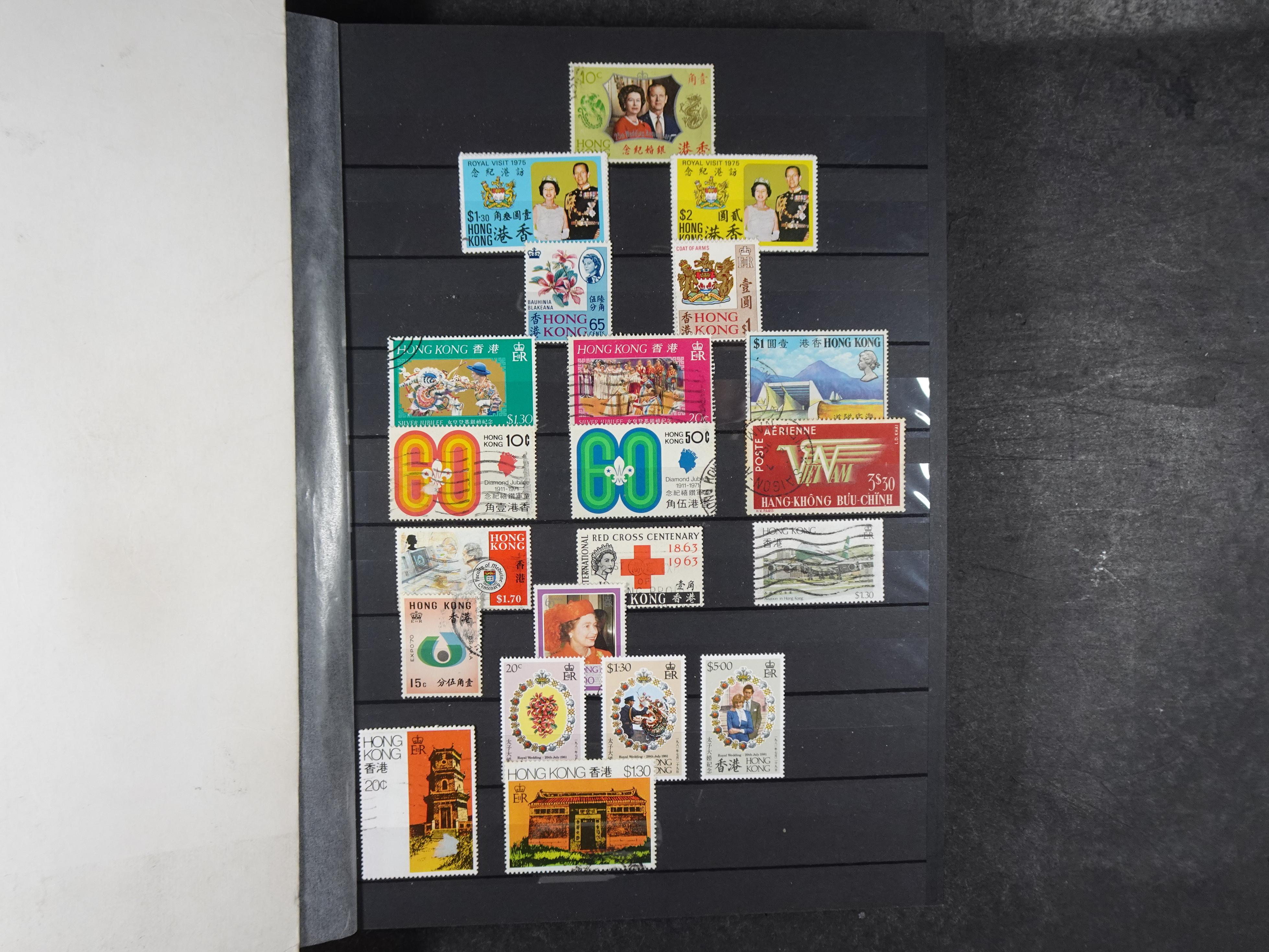 O.A.Hong Kong goed aanwezig vaak dubbel op elkaar gestoken, hoge waarde. 13