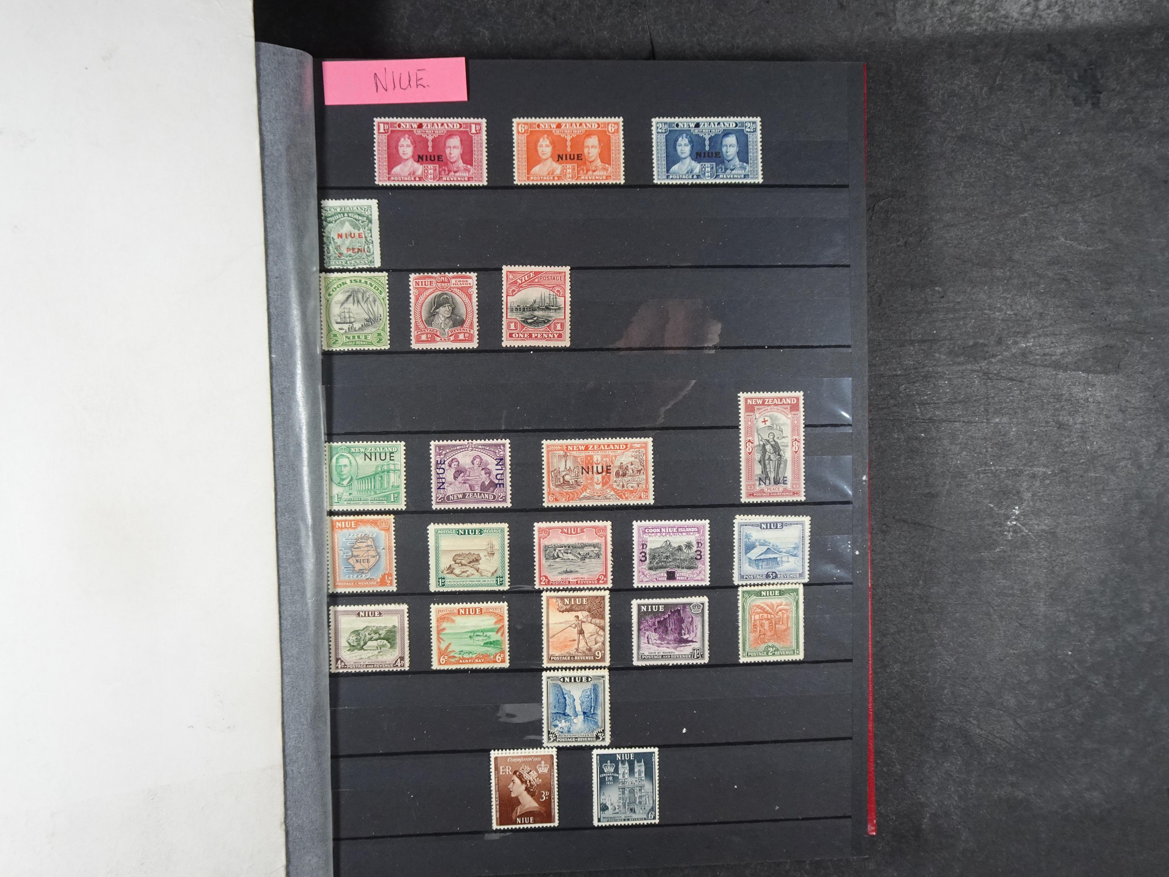 O.A.Hong Kong goed aanwezig vaak dubbel op elkaar gestoken, hoge waarde. 21