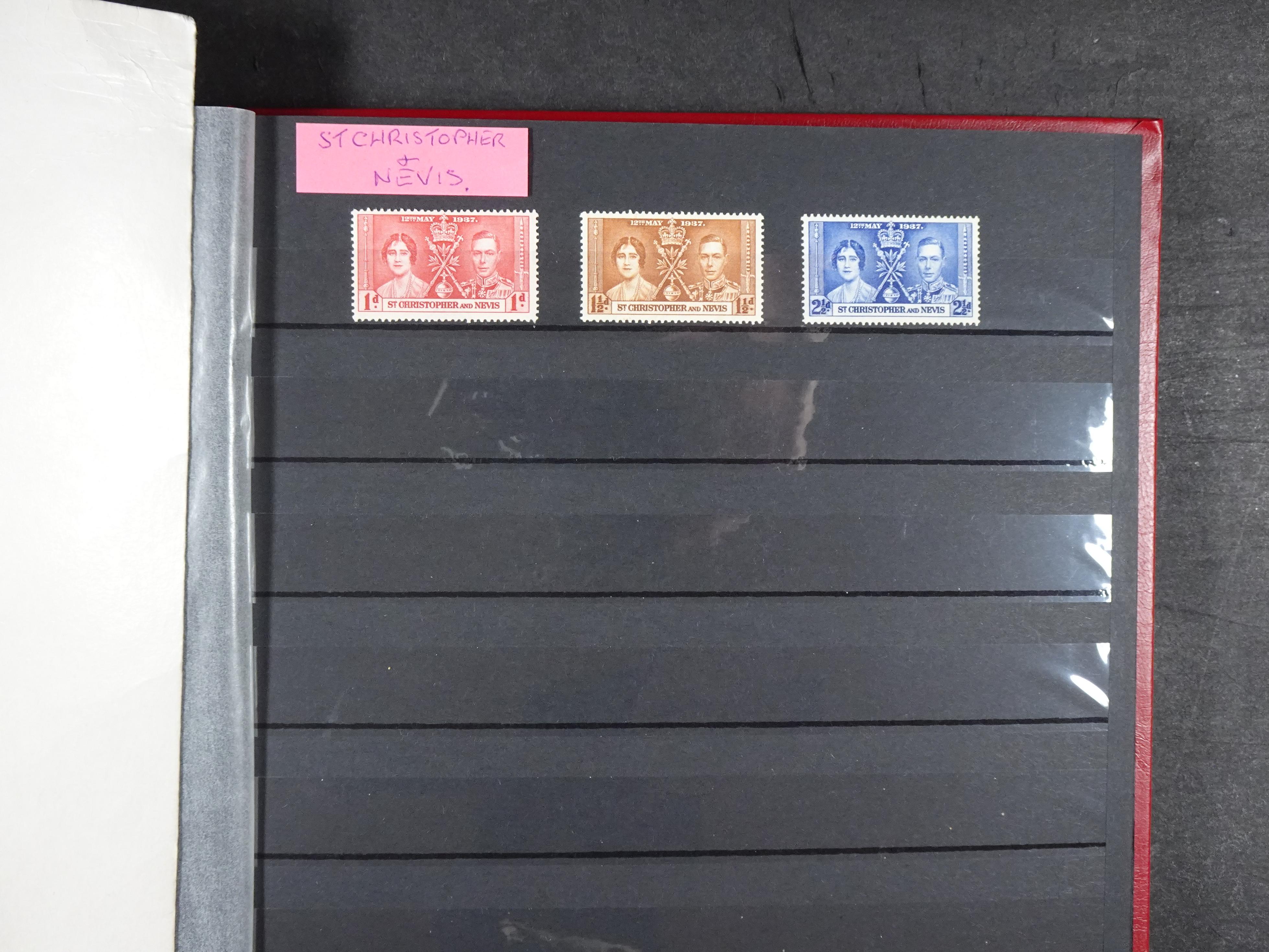 O.A.Hong Kong goed aanwezig vaak dubbel op elkaar gestoken, hoge waarde. 32