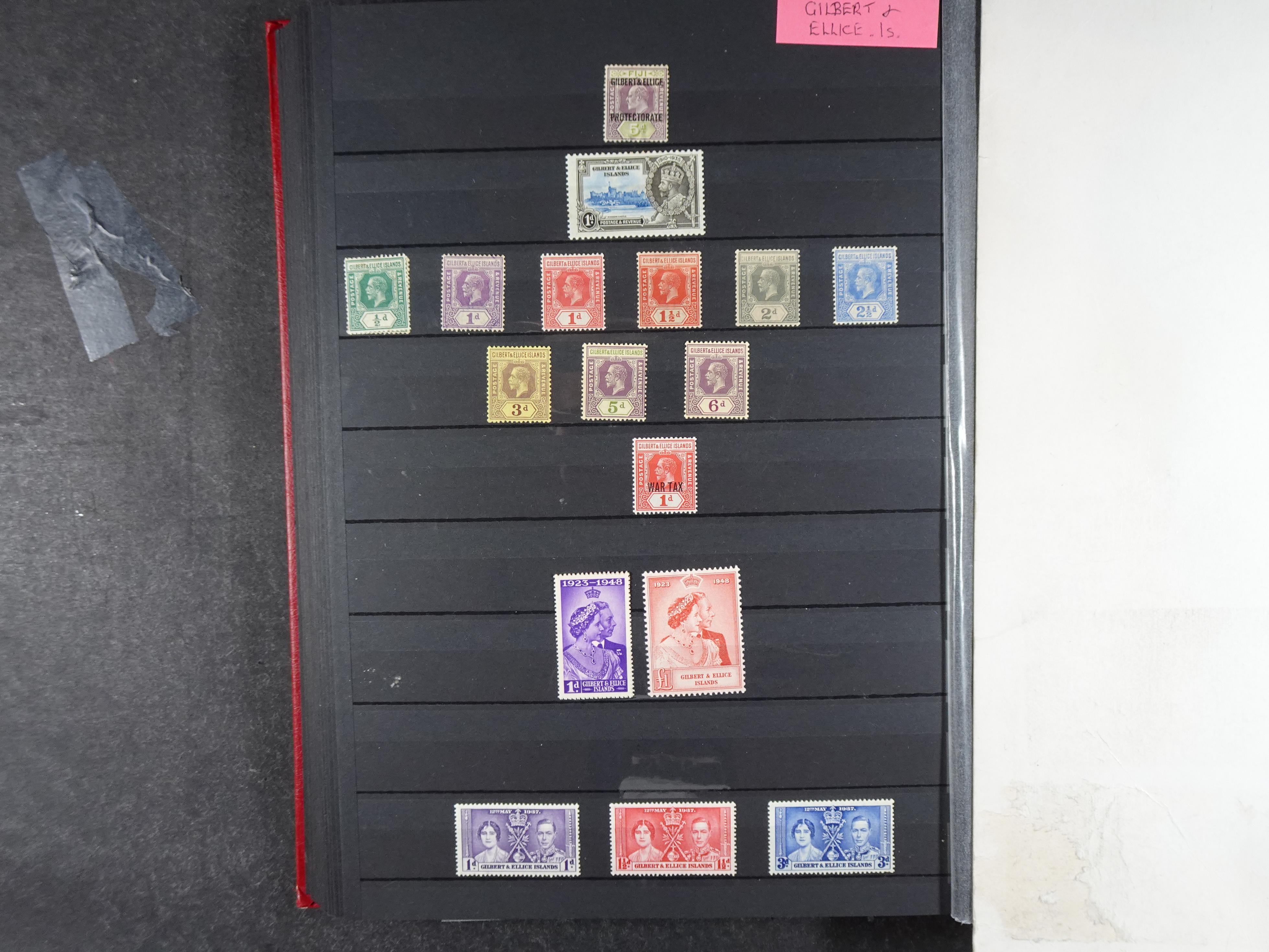 T t/m Z + extra leuke verzameling veel dubbel op elkaar gestoken.  40