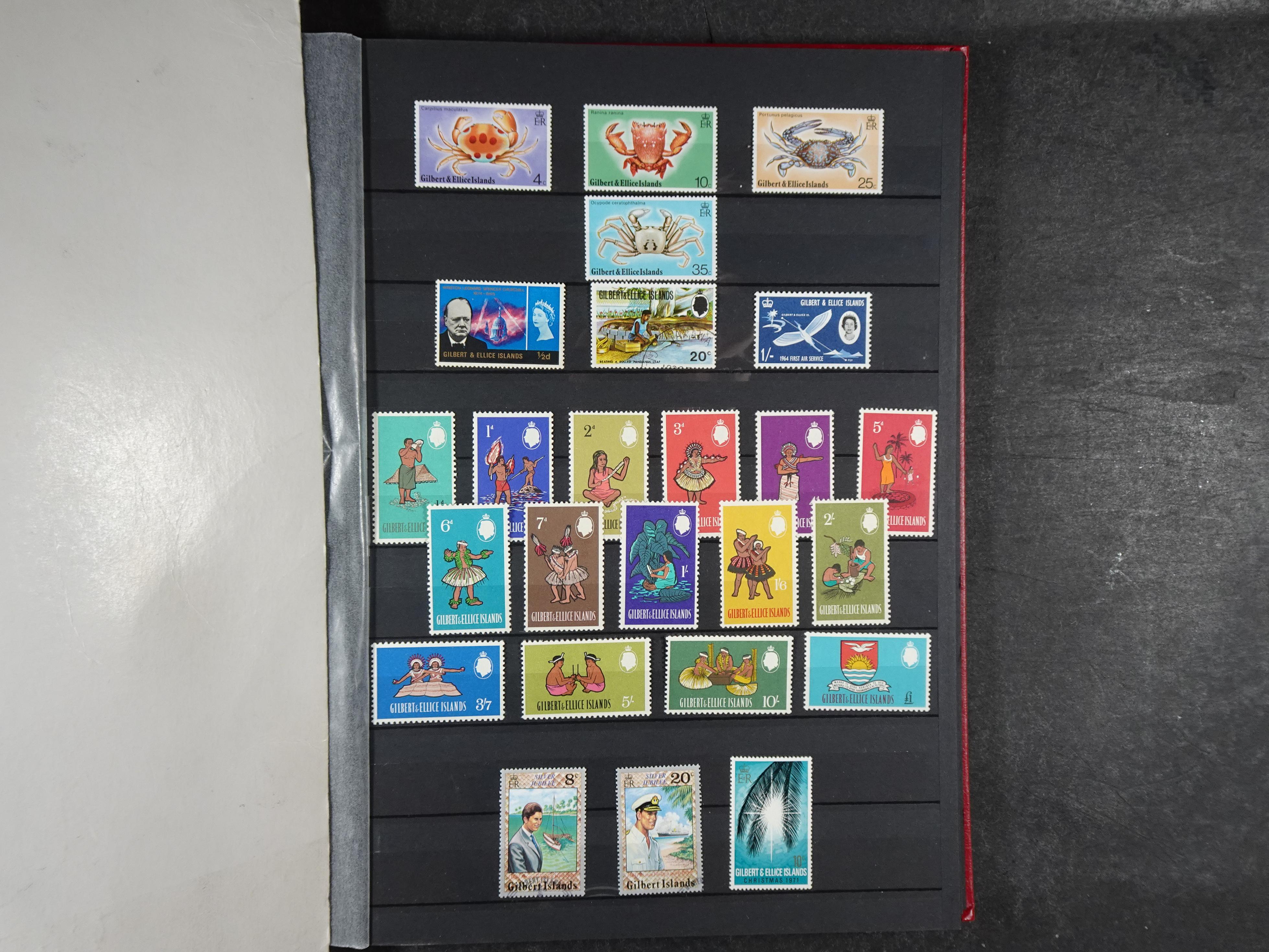 T t/m Z + extra leuke verzameling veel dubbel op elkaar gestoken.  43