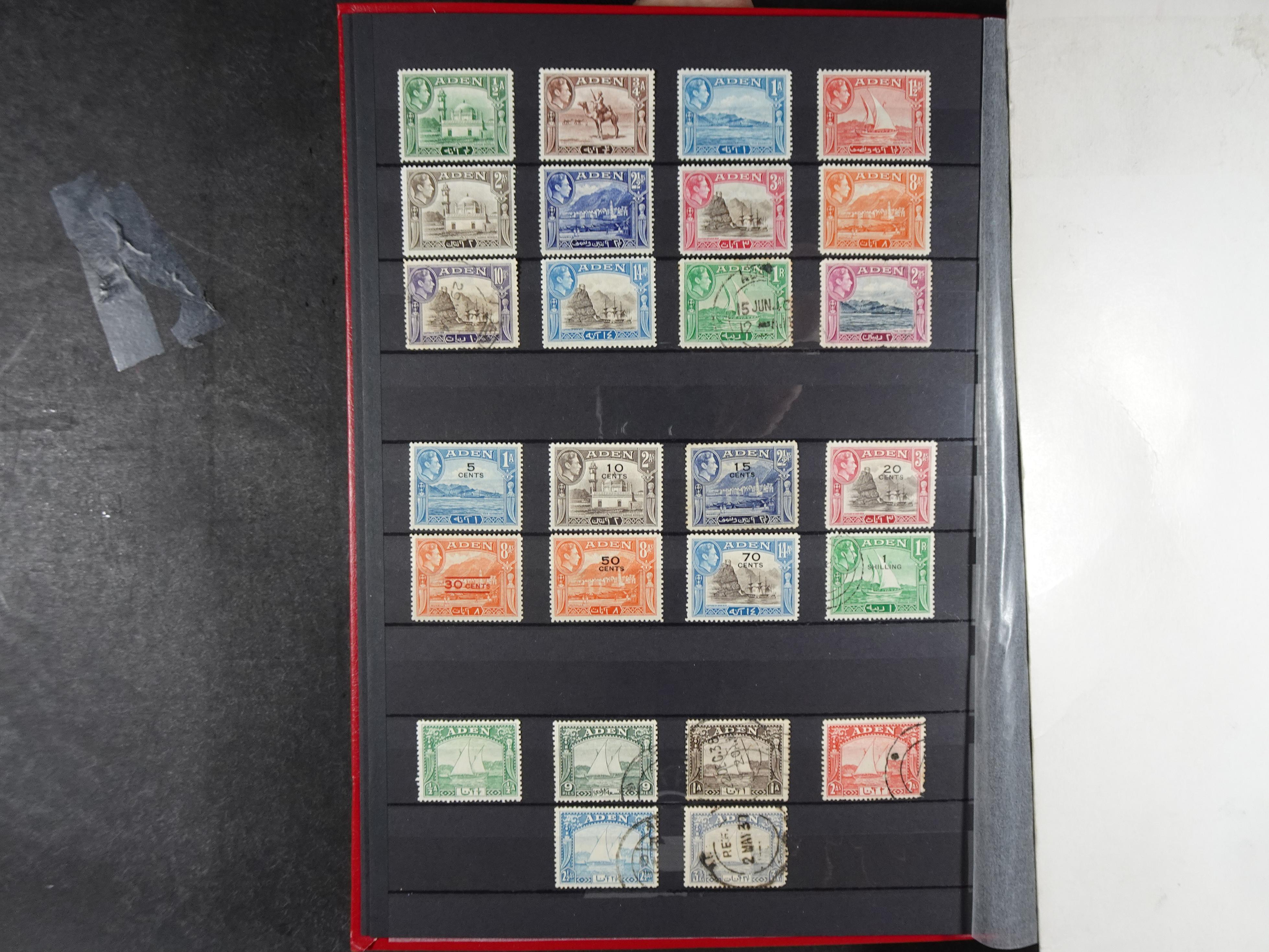 Leuke verzameling vaak dubbel over elkaar gestoken aanwezig.  2