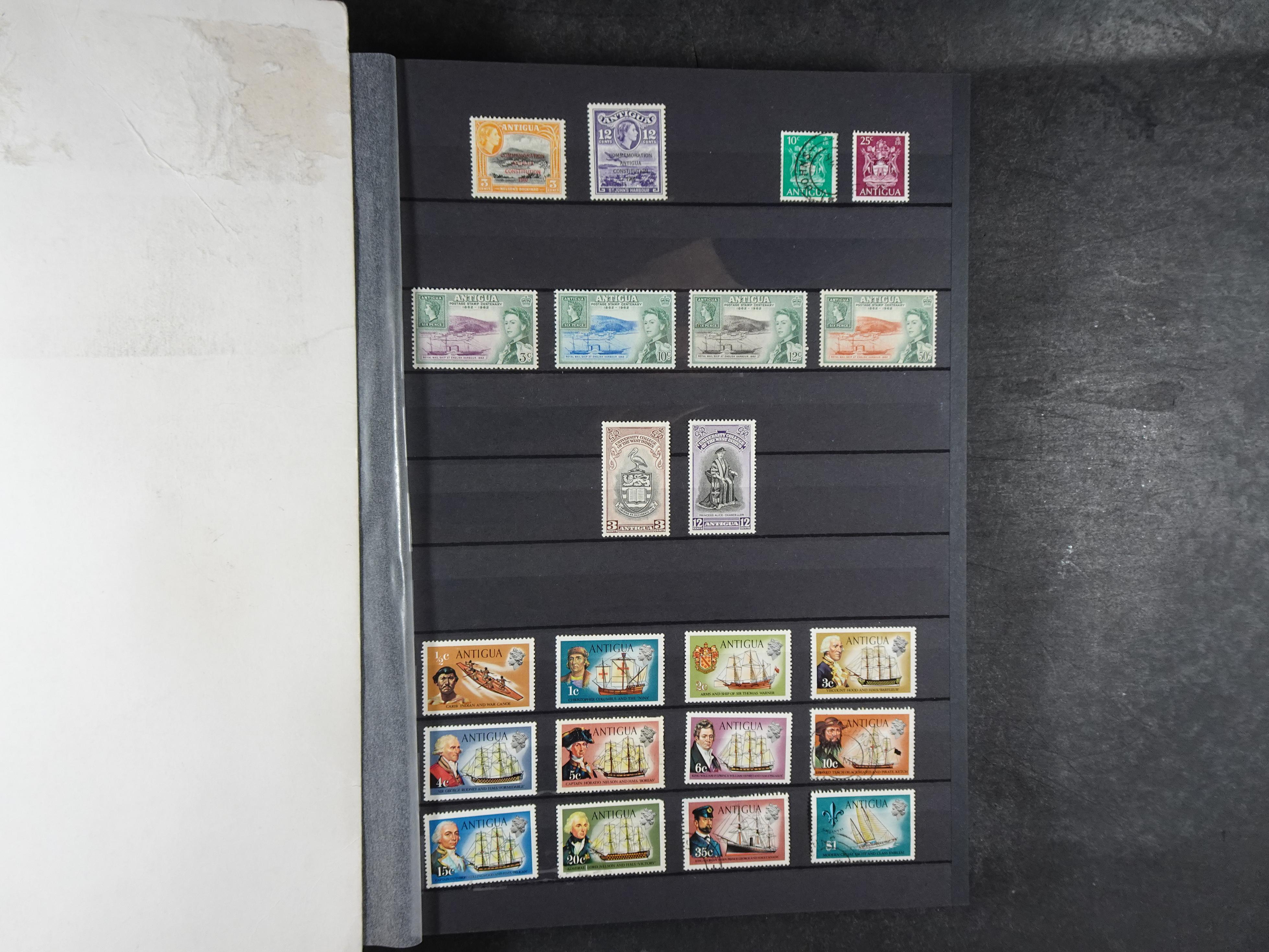 Leuke verzameling vaak dubbel over elkaar gestoken aanwezig.  9