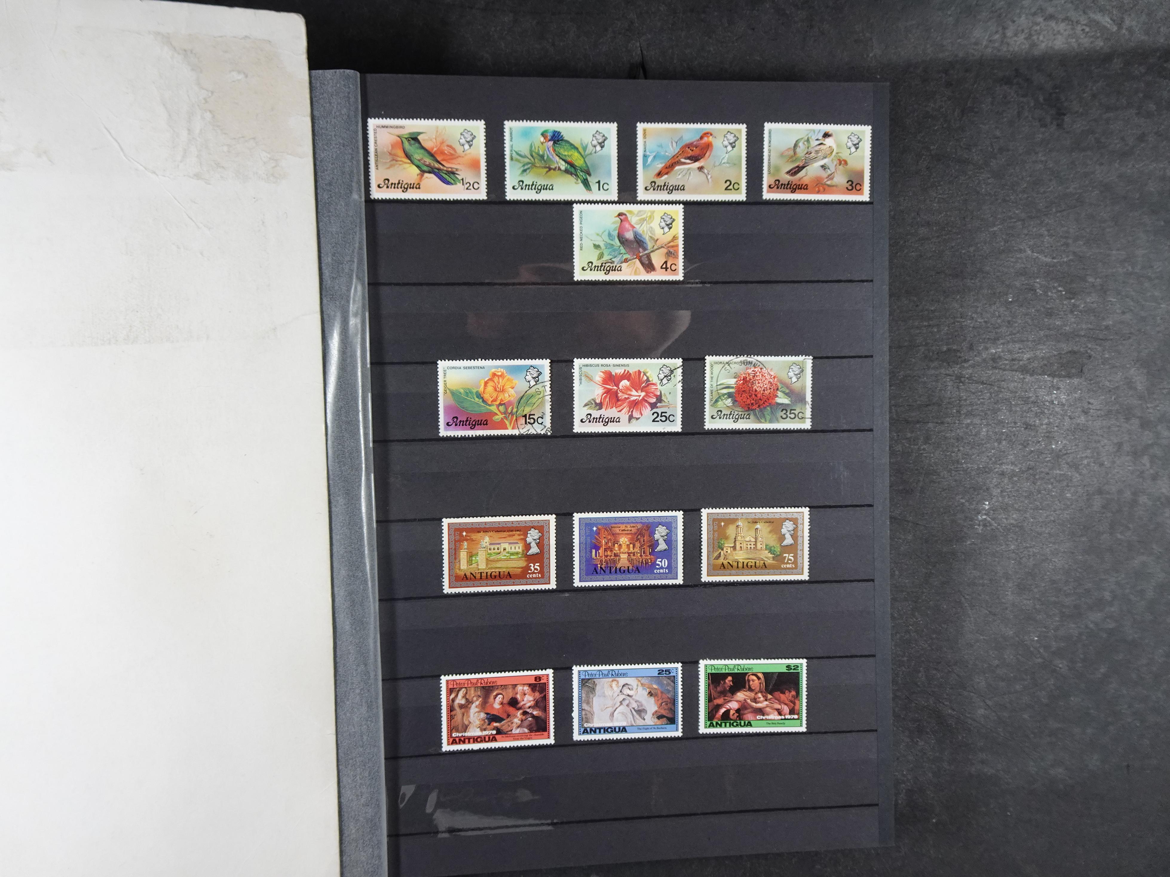 Leuke verzameling vaak dubbel over elkaar gestoken aanwezig.  11