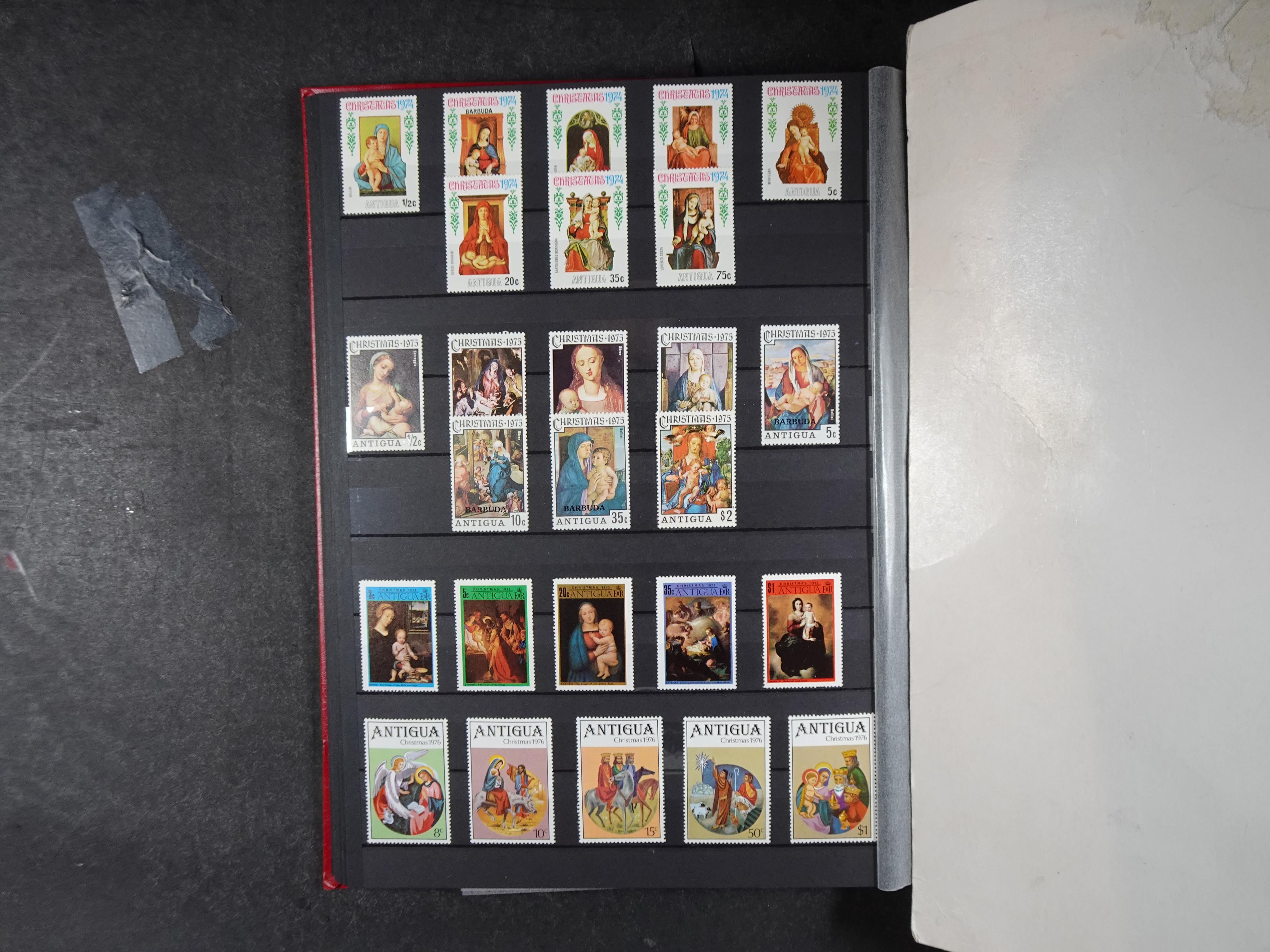 Leuke verzameling vaak dubbel over elkaar gestoken aanwezig.  14