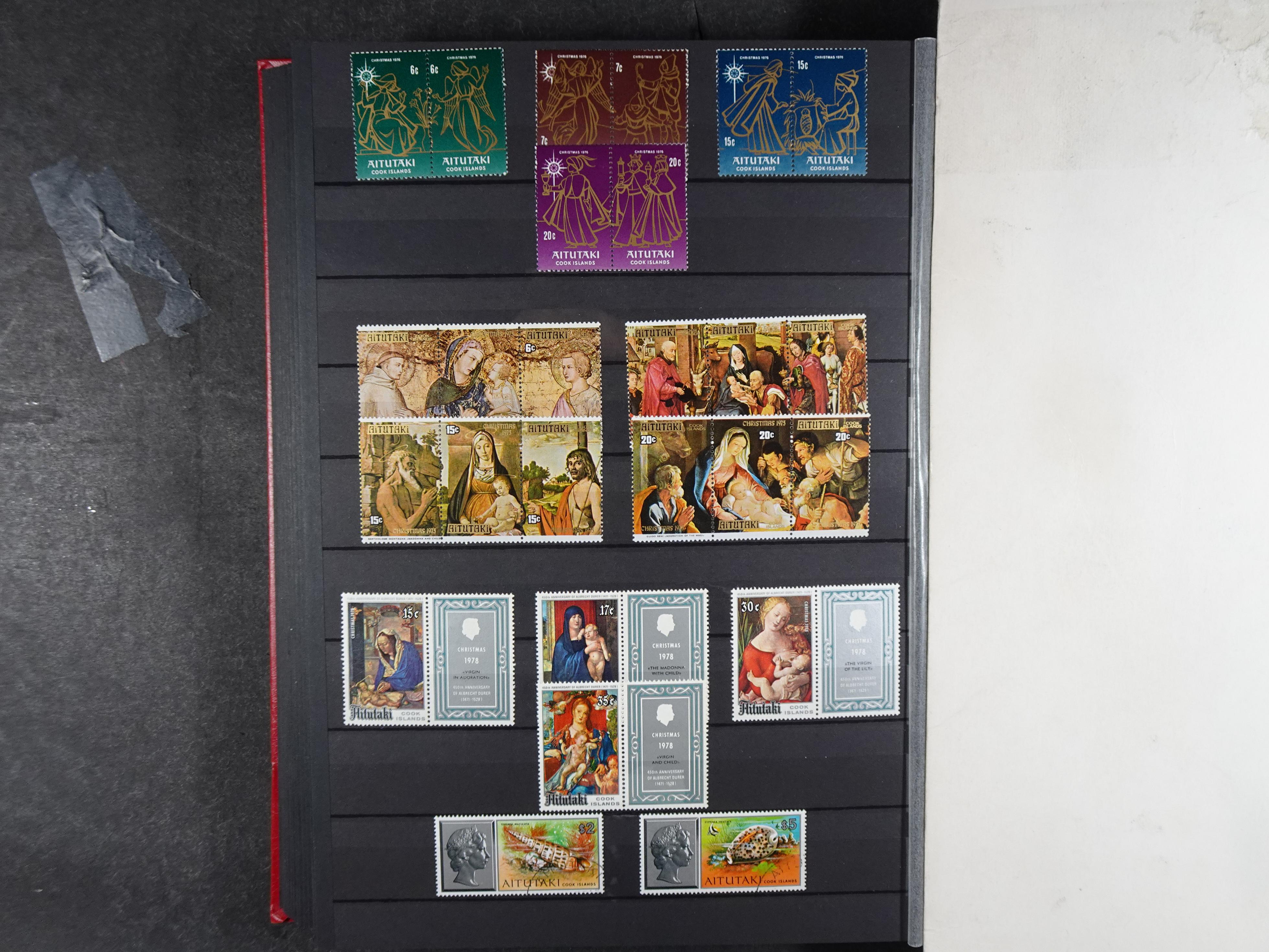 Leuke verzameling vaak dubbel over elkaar gestoken aanwezig.  24