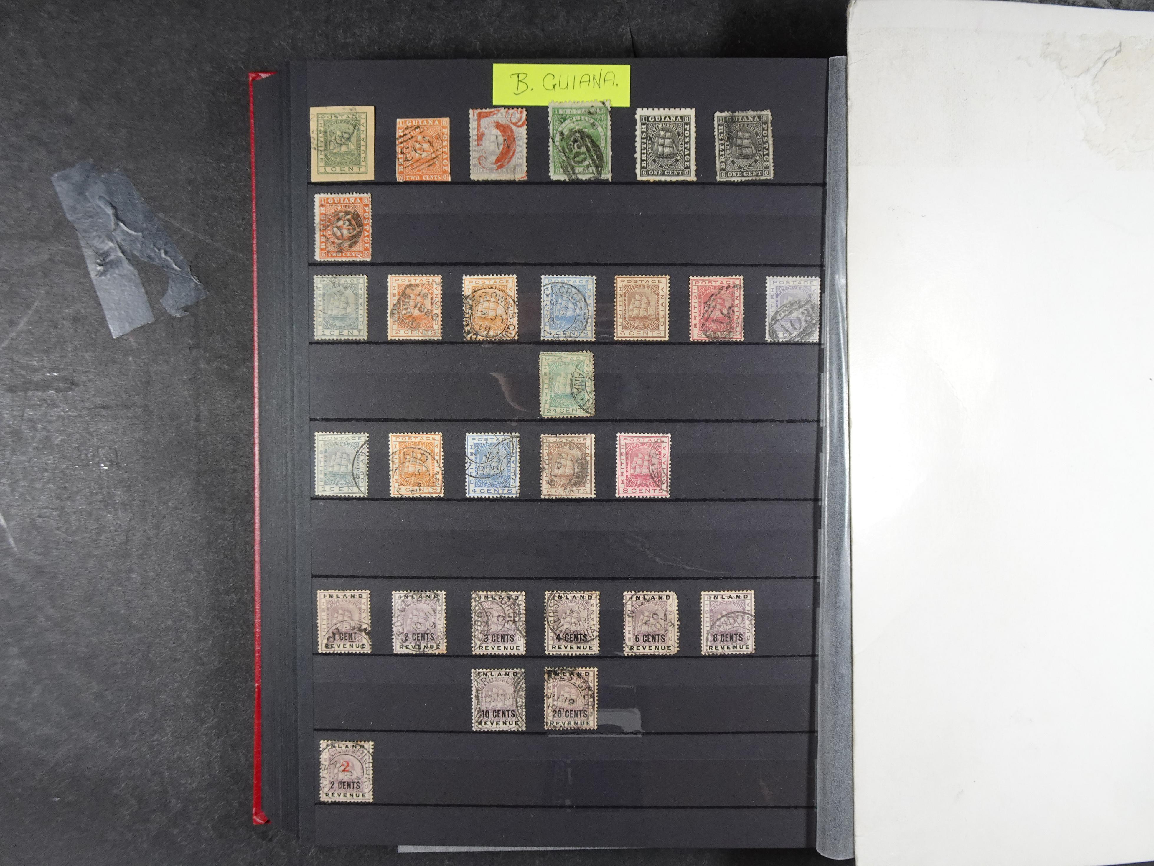 Leuke verzameling vaak dubbel over elkaar gestoken aanwezig.  34