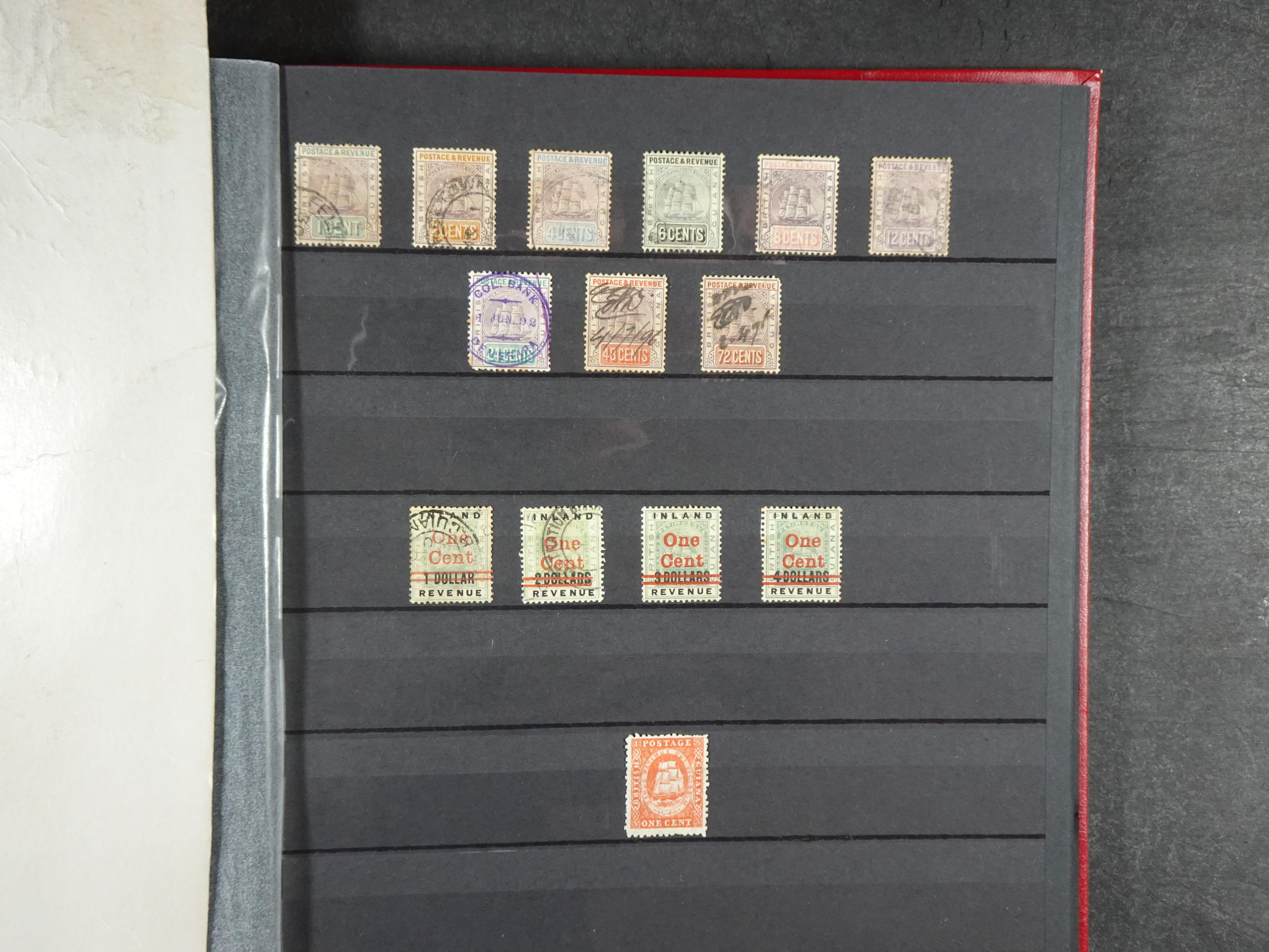 Leuke verzameling vaak dubbel over elkaar gestoken aanwezig.  35