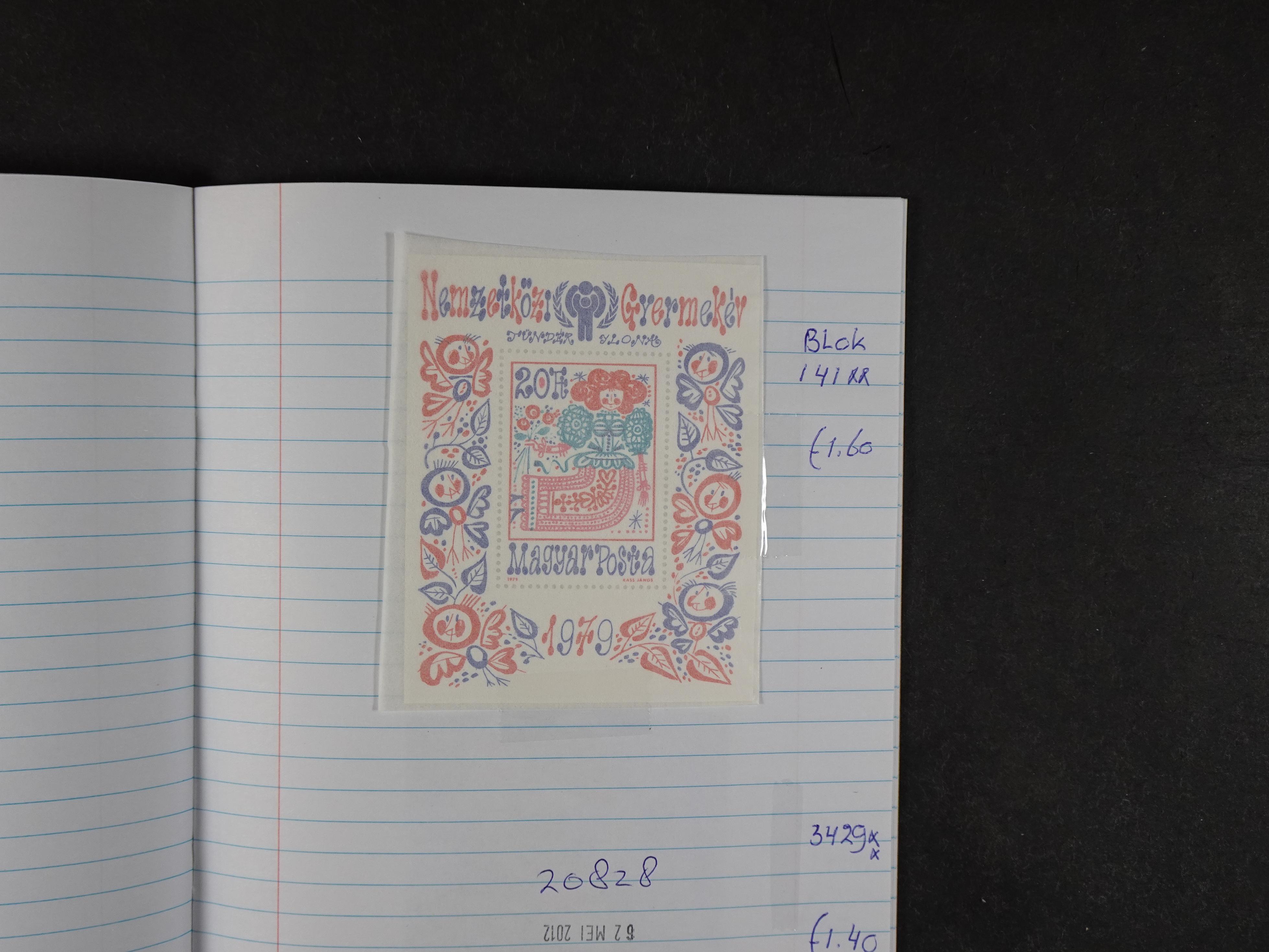 Mooie partij gelopen Rondzendboekjes.
Veel postfris.
Enorme restwaarde 11