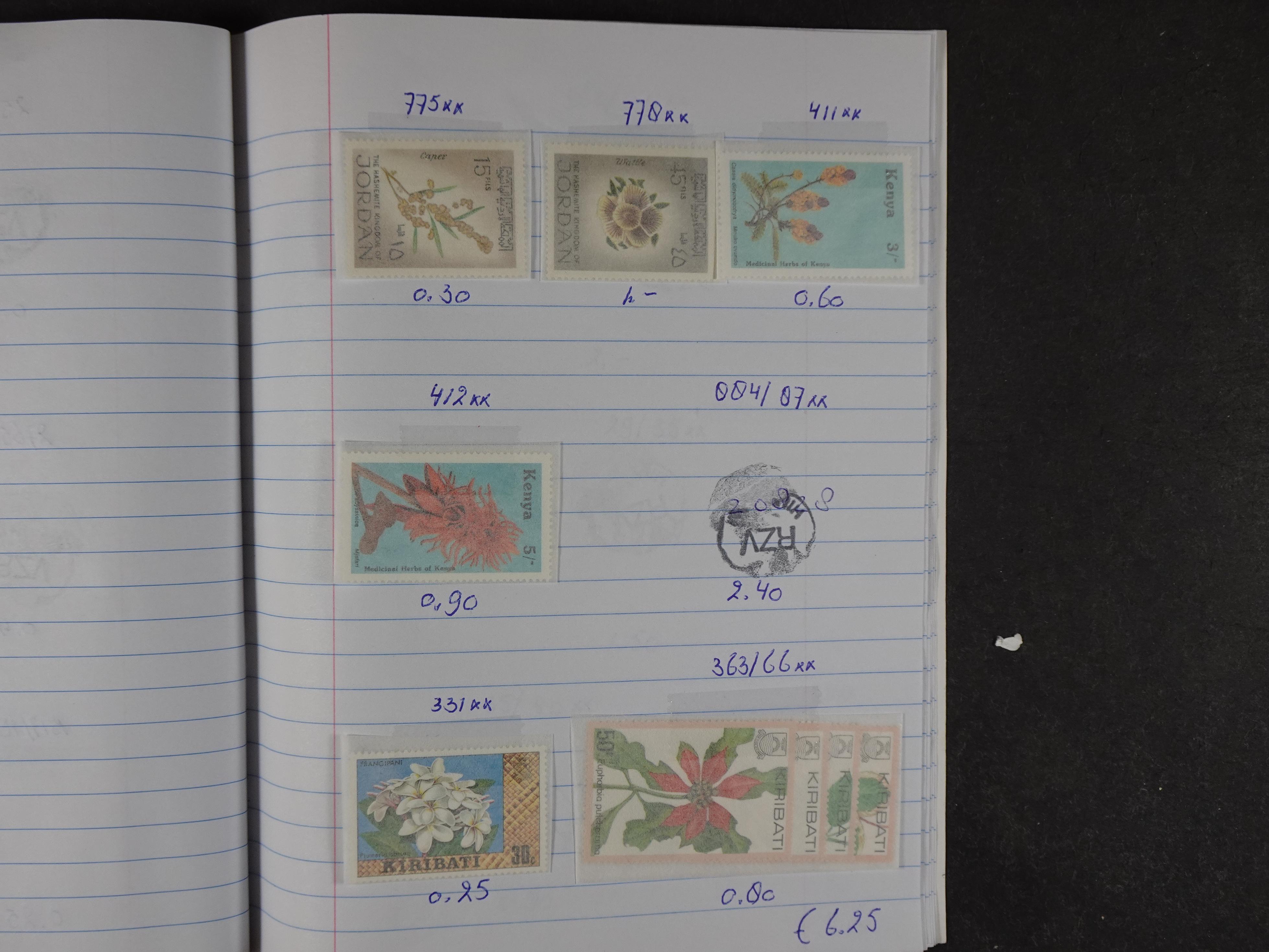 Mooie partij gelopen Rondzendboekjes.
Veel postfris.
Enorme restwaarde 121