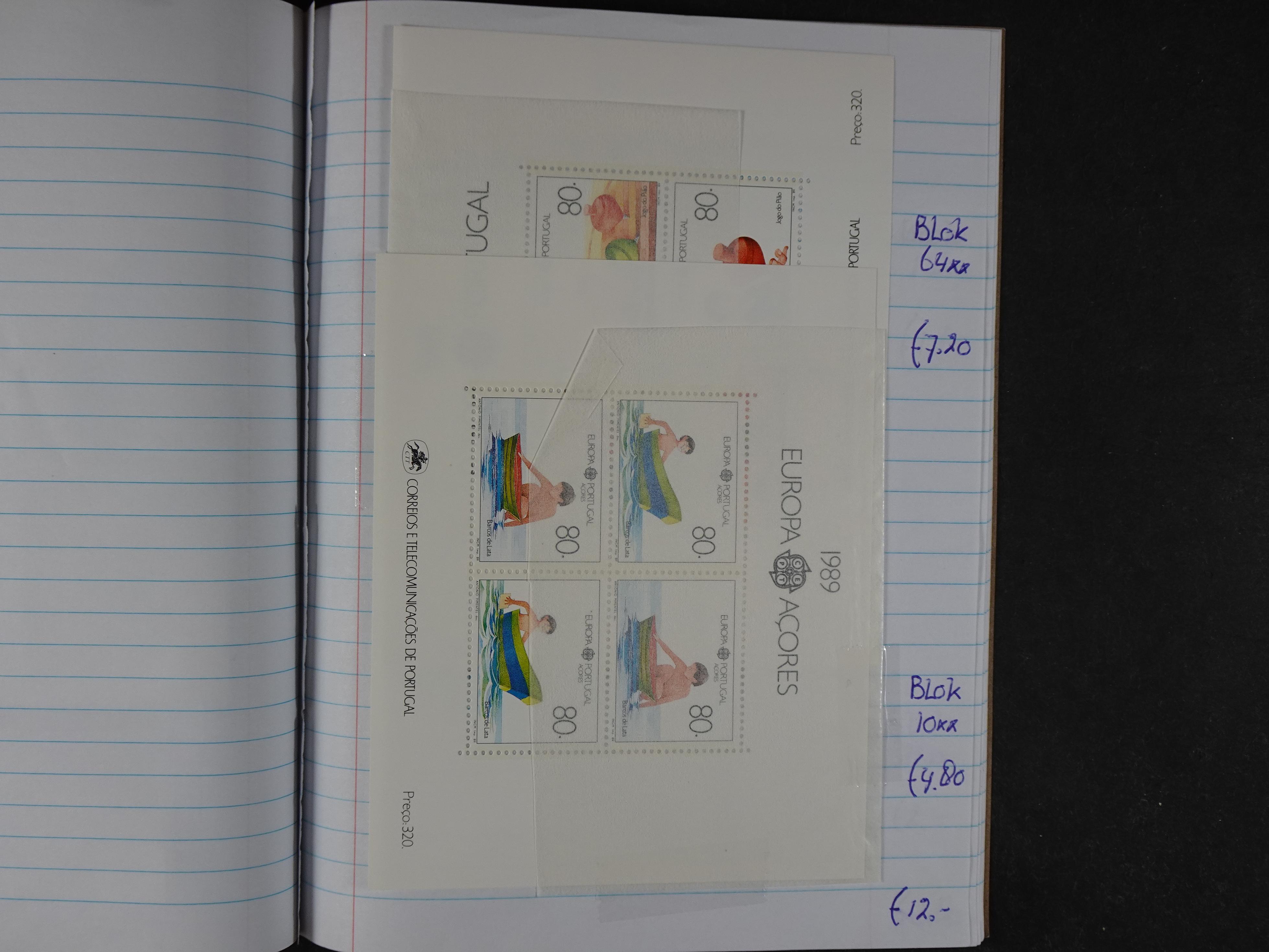 Mooie partij gelopen Rondzendboekjes.
Veel postfris.
Enorme restwaarde 144