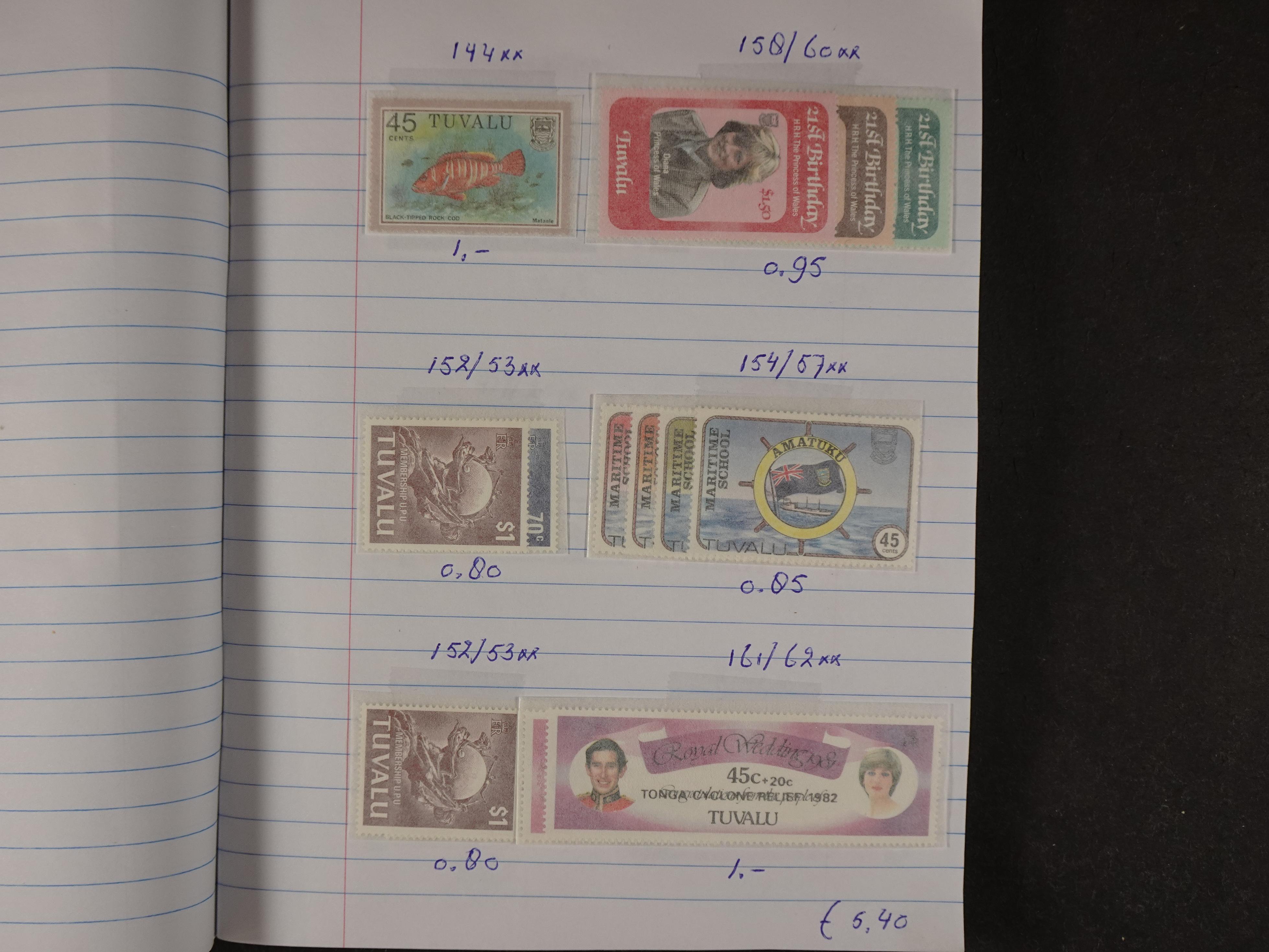 Mooie partij gelopen Rondzendboekjes.
Veel postfris.
Enorme restwaarde 233