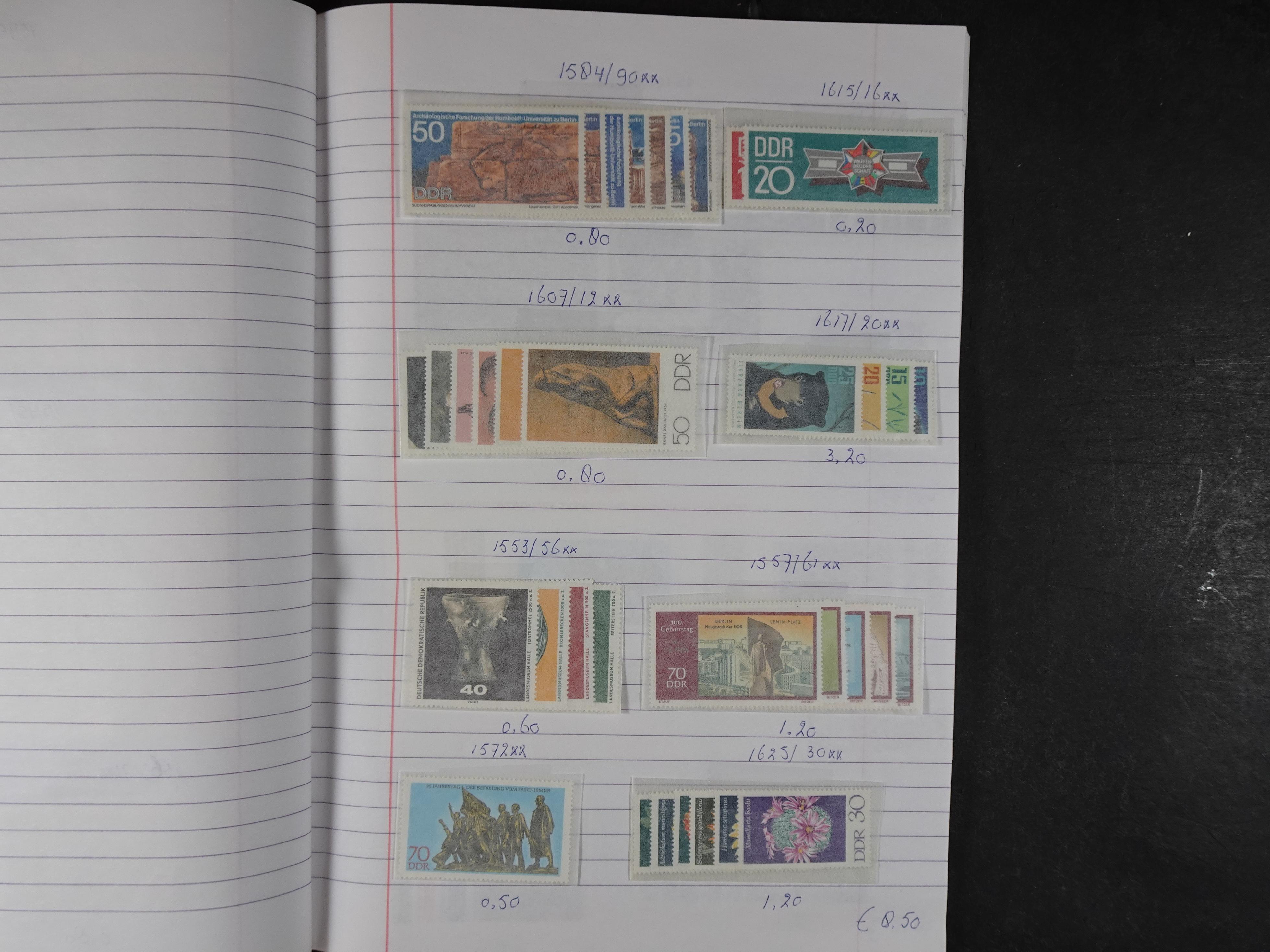 Mooie partij gelopen Rondzendboekjes.
Veel postfris.
Enorme restwaarde 627