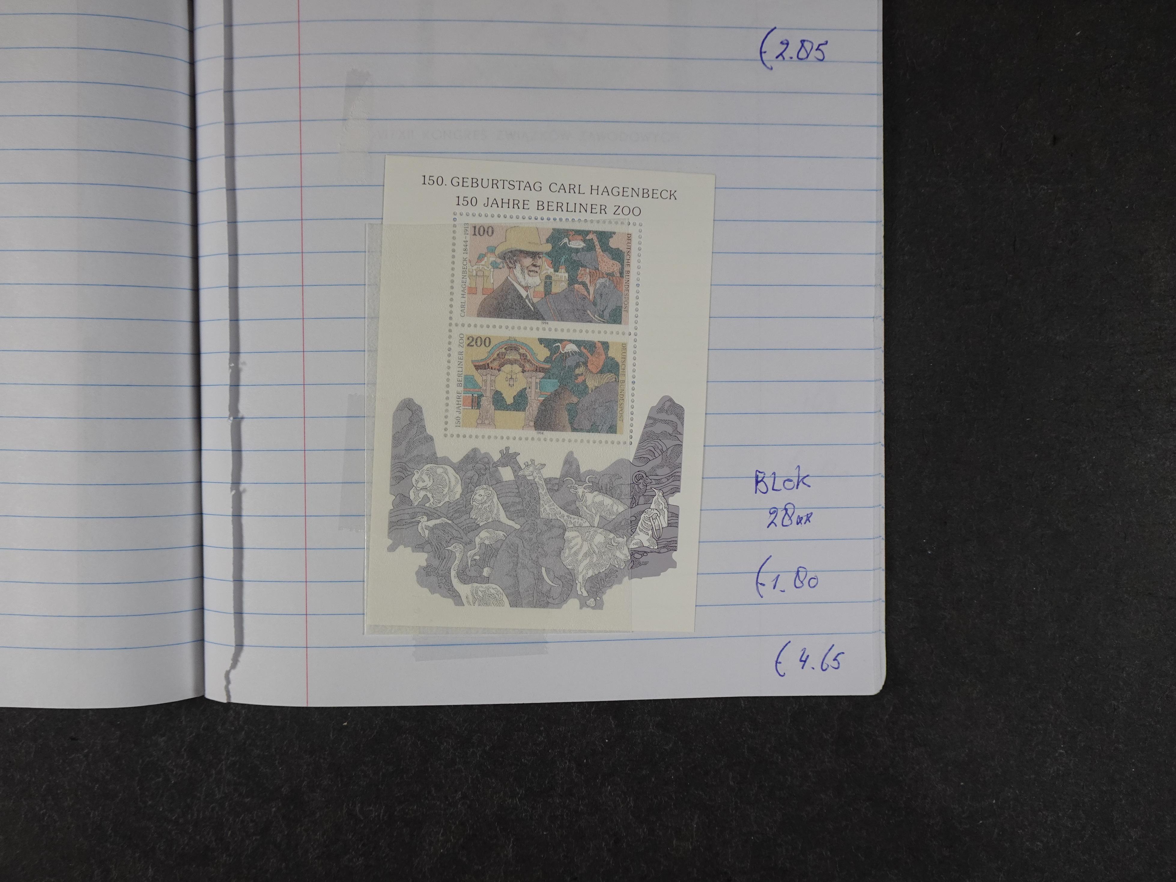 Mooie partij gelopen Rondzendboekjes.
Veel postfris.
Enorme restwaarde 943