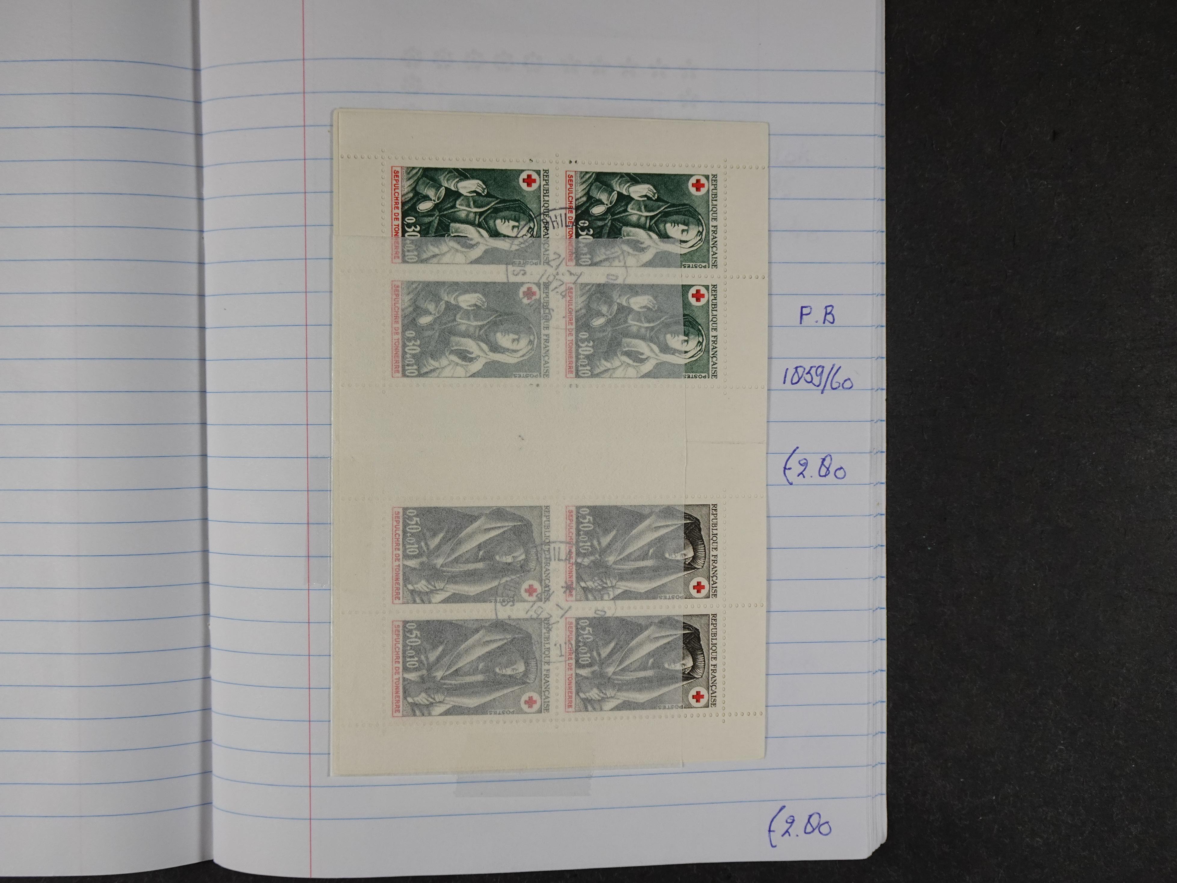 Mooie partij gelopen Rondzendboekjes.
Veel postfris.
Enorme restwaarde 952