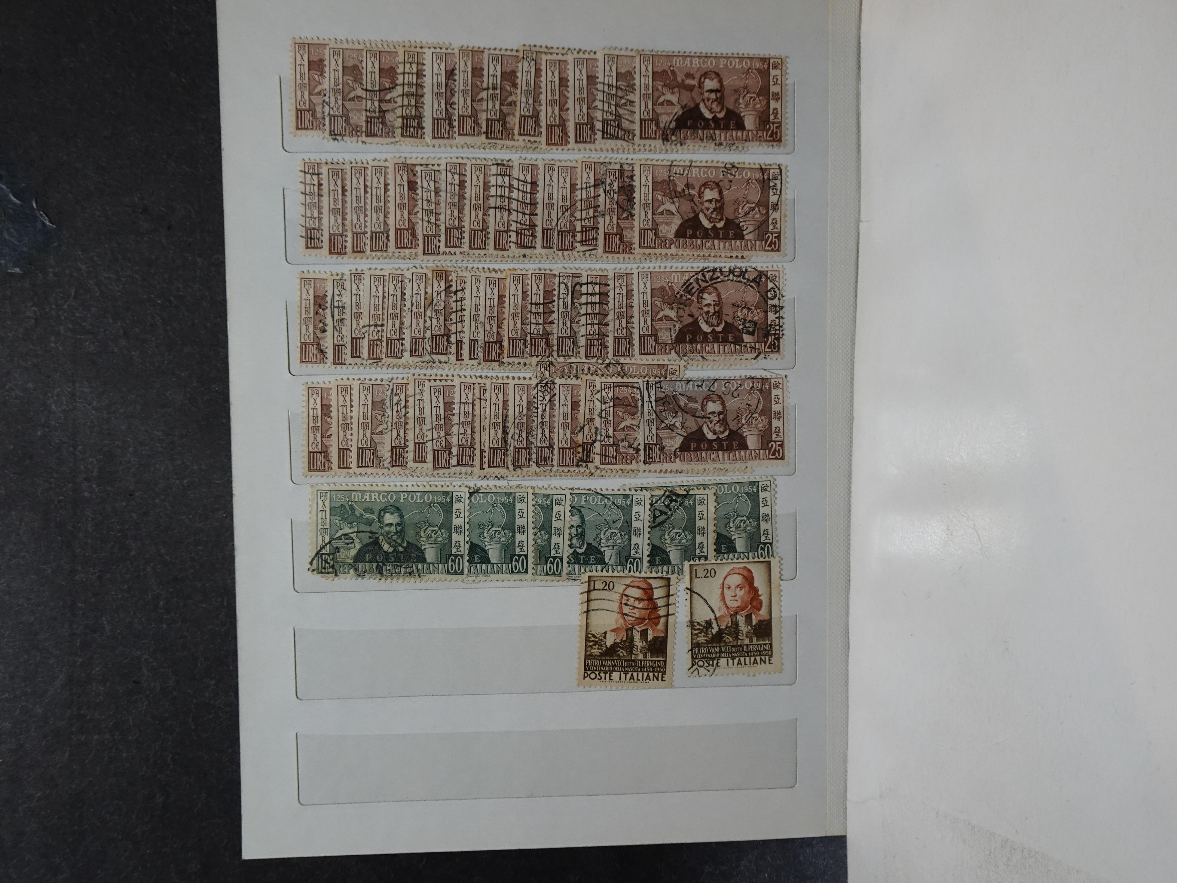 Gestempelde stock betere waardes jaren 40 -50. Zeer hoge cat waarde. 18