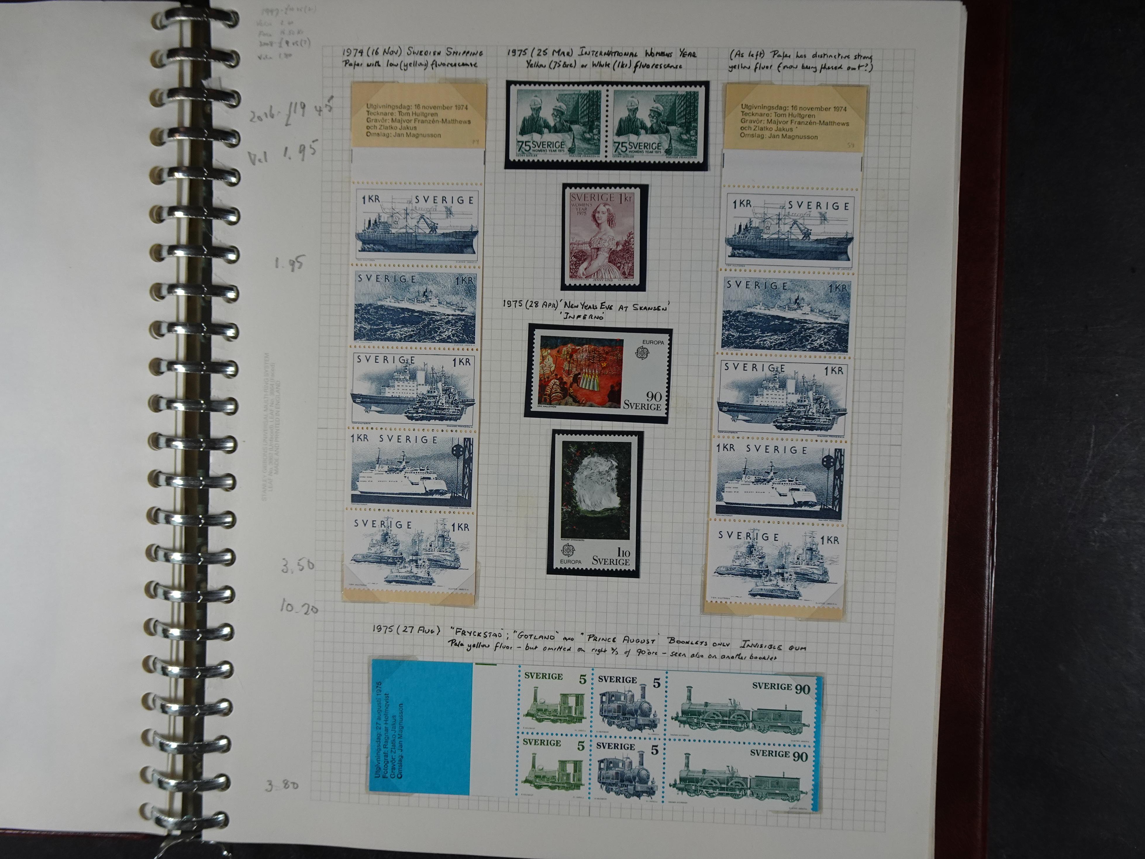 verzameling 1972-1991 op blauwe albumblaadjes. Bevat ook boekjes.
 12
