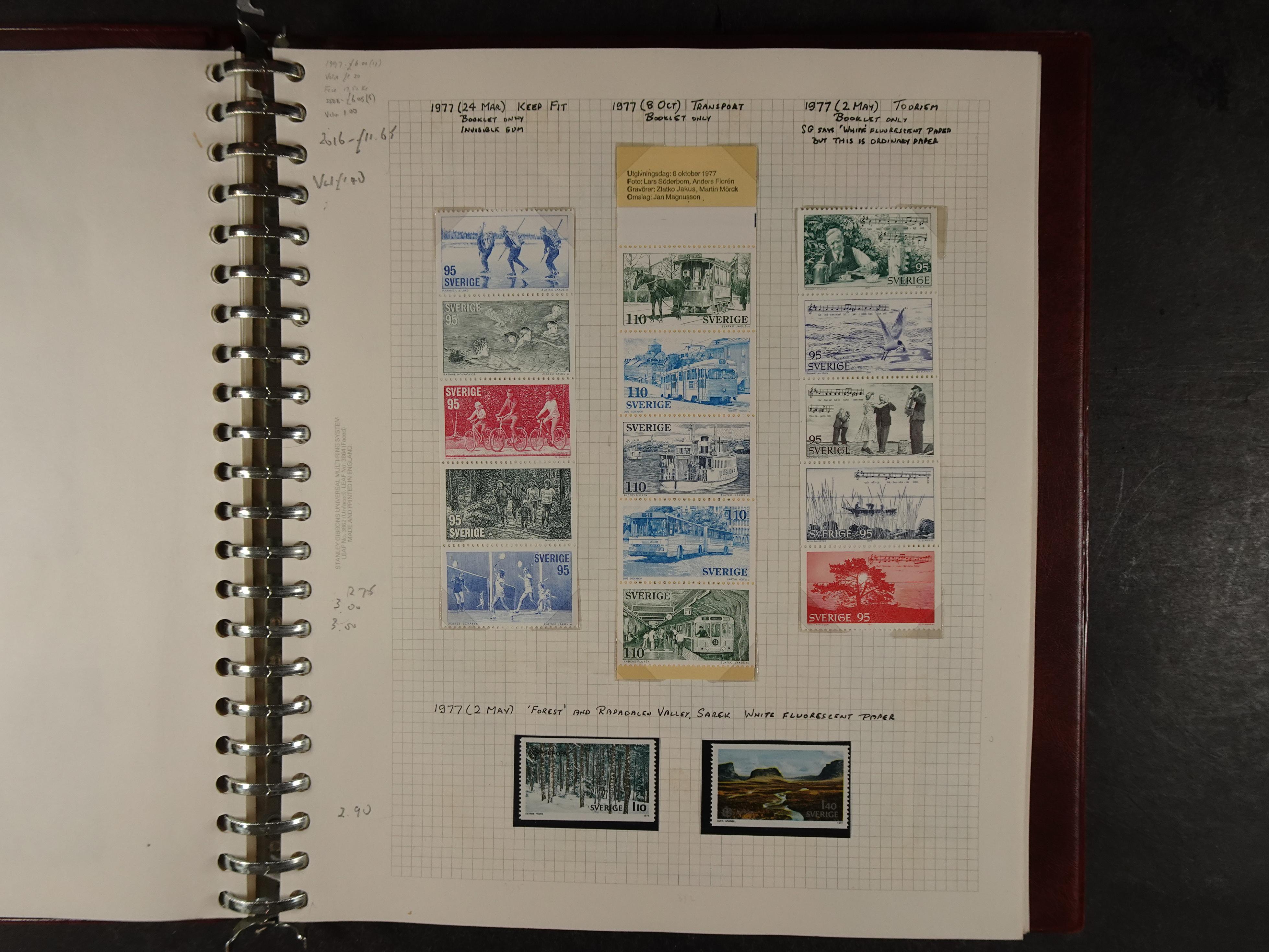 verzameling 1972-1991 op blauwe albumblaadjes. Bevat ook boekjes.
 23