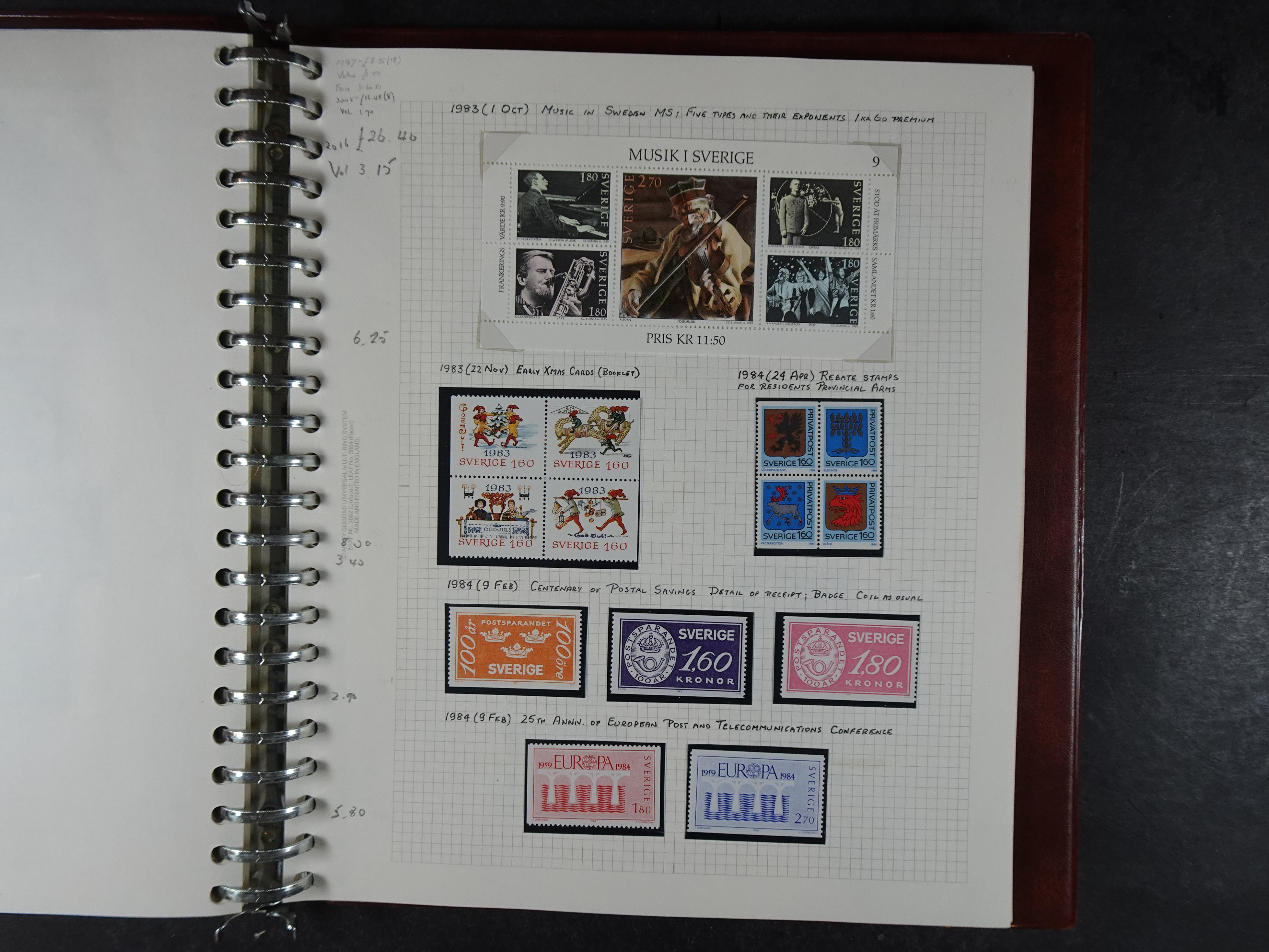 verzameling 1972-1991 op blauwe albumblaadjes. Bevat ook boekjes.
 40