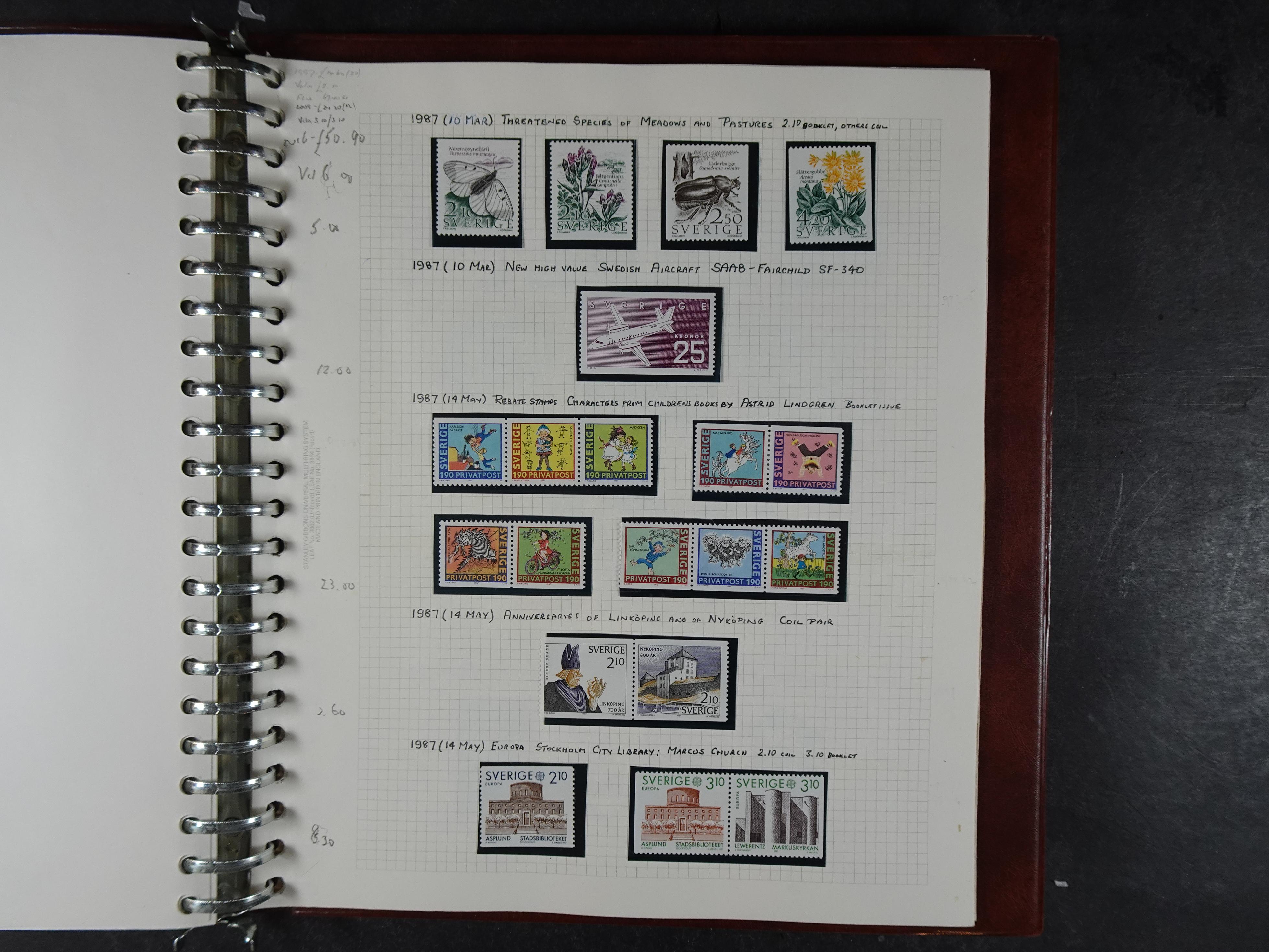 verzameling 1972-1991 op blauwe albumblaadjes. Bevat ook boekjes.
 50