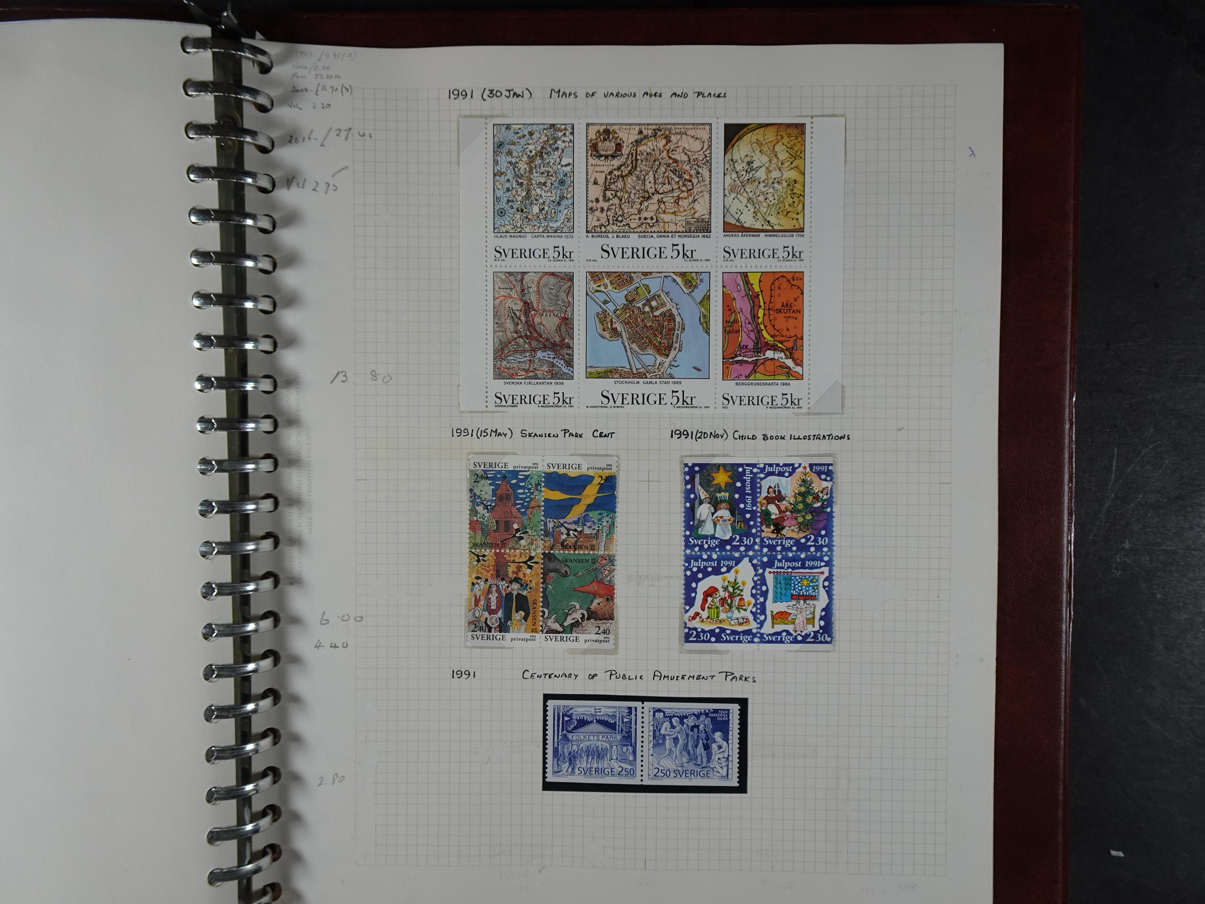 verzameling 1972-1991 op blauwe albumblaadjes. Bevat ook boekjes.
 60