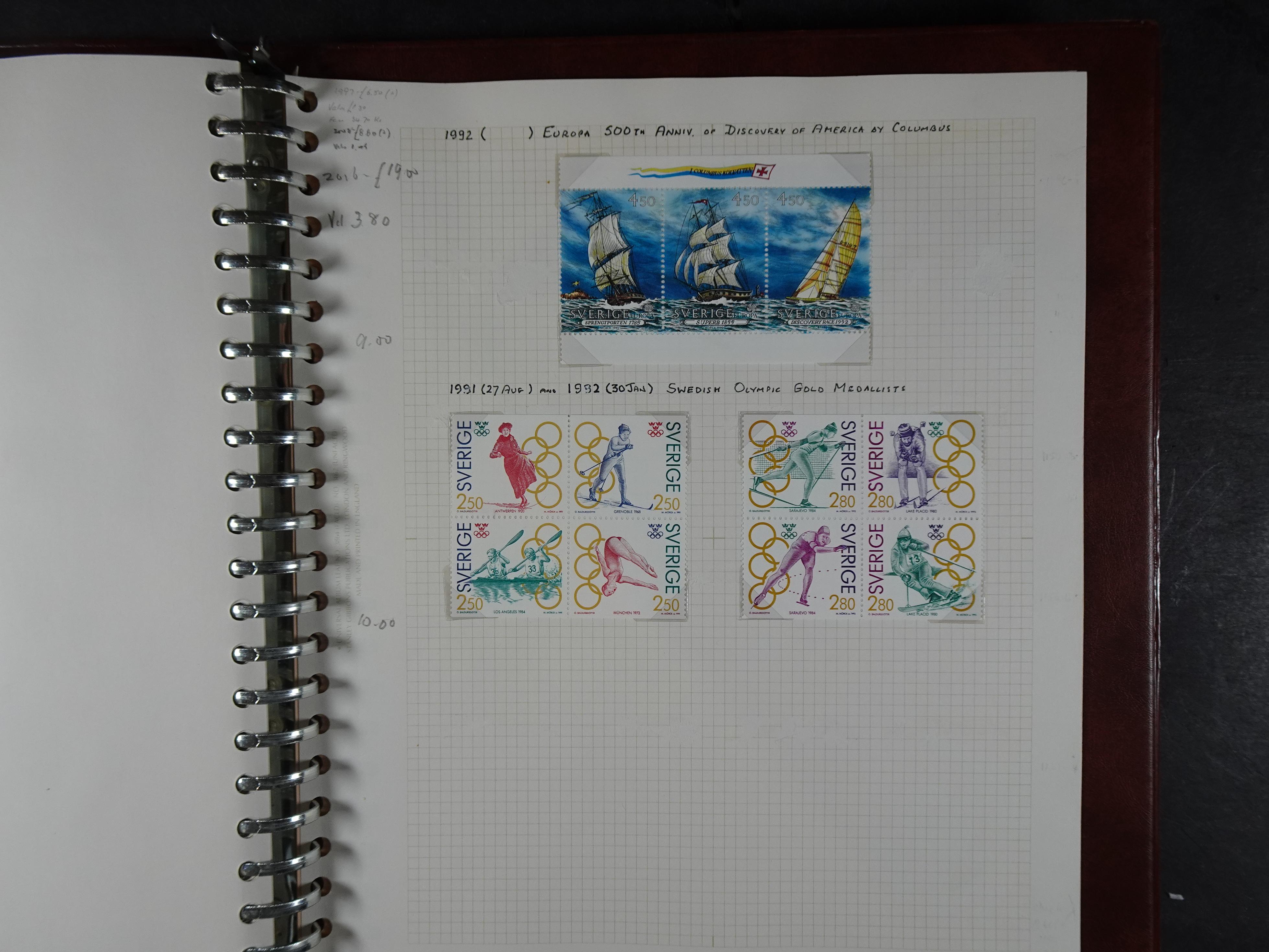 verzameling 1972-1991 op blauwe albumblaadjes. Bevat ook boekjes.
 61