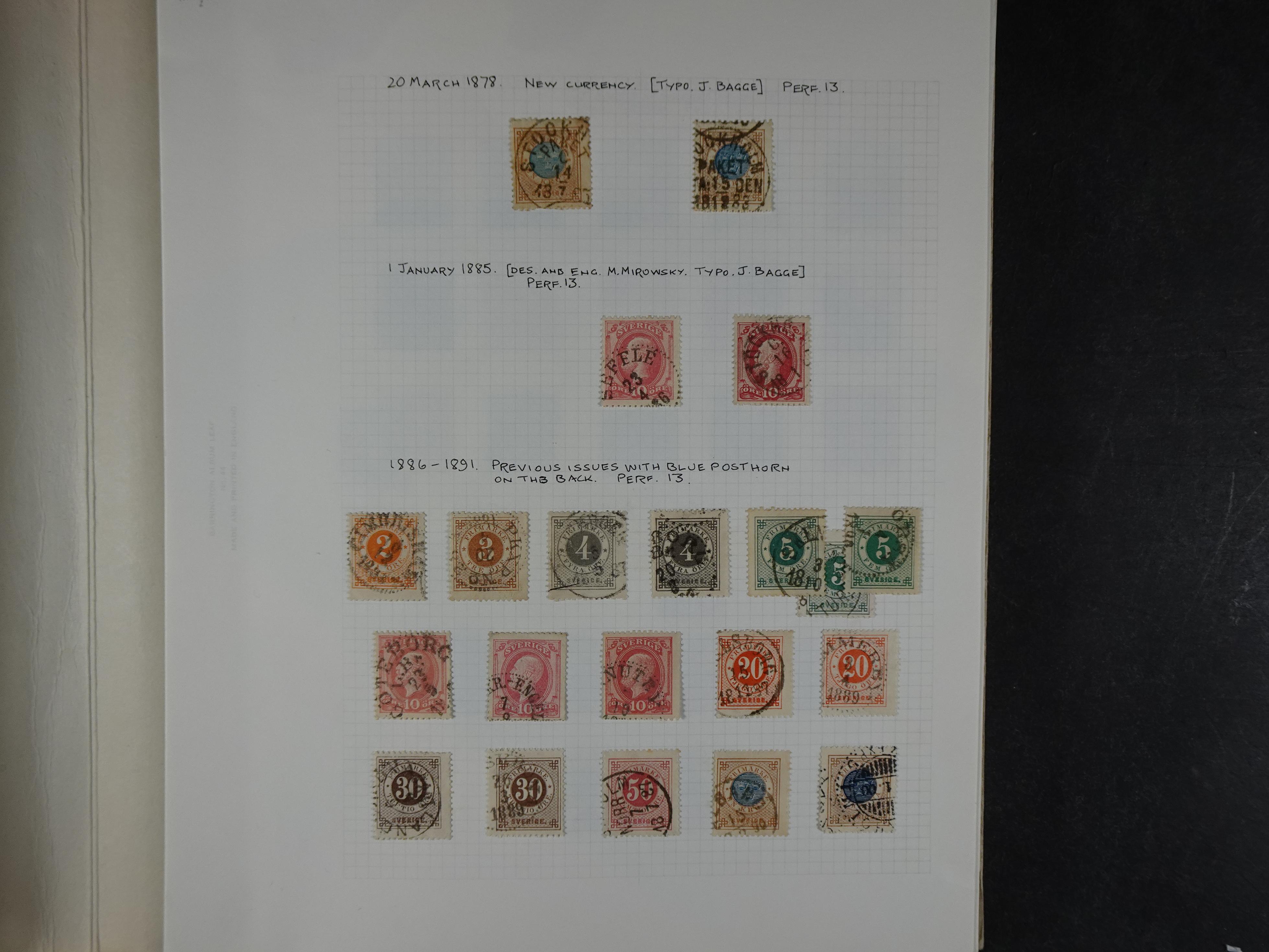 Verzameling met leuk klassiek op blanco albumblaadjes in 2 klembanden. 11