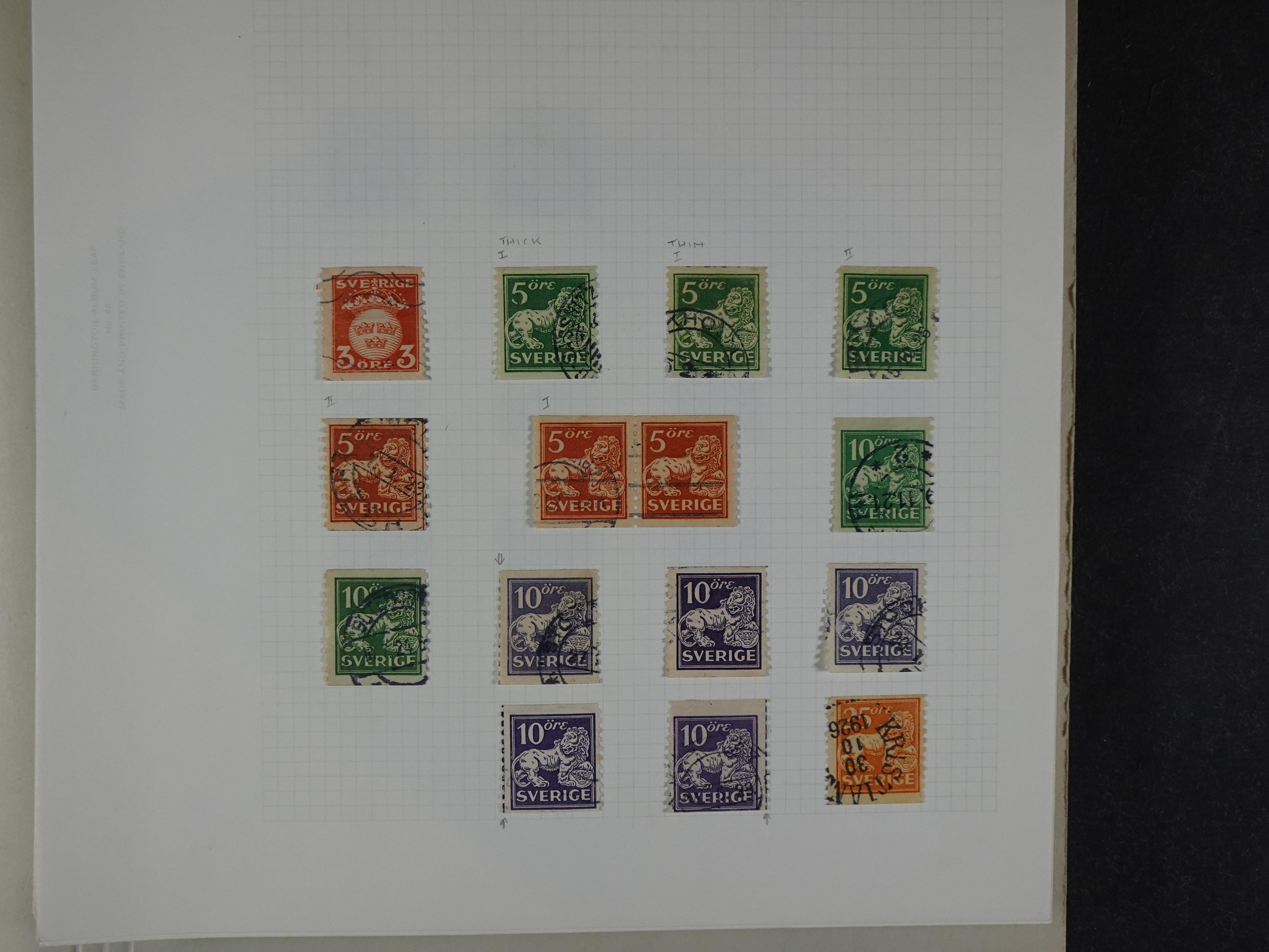 Verzameling met leuk klassiek op blanco albumblaadjes in 2 klembanden. 21