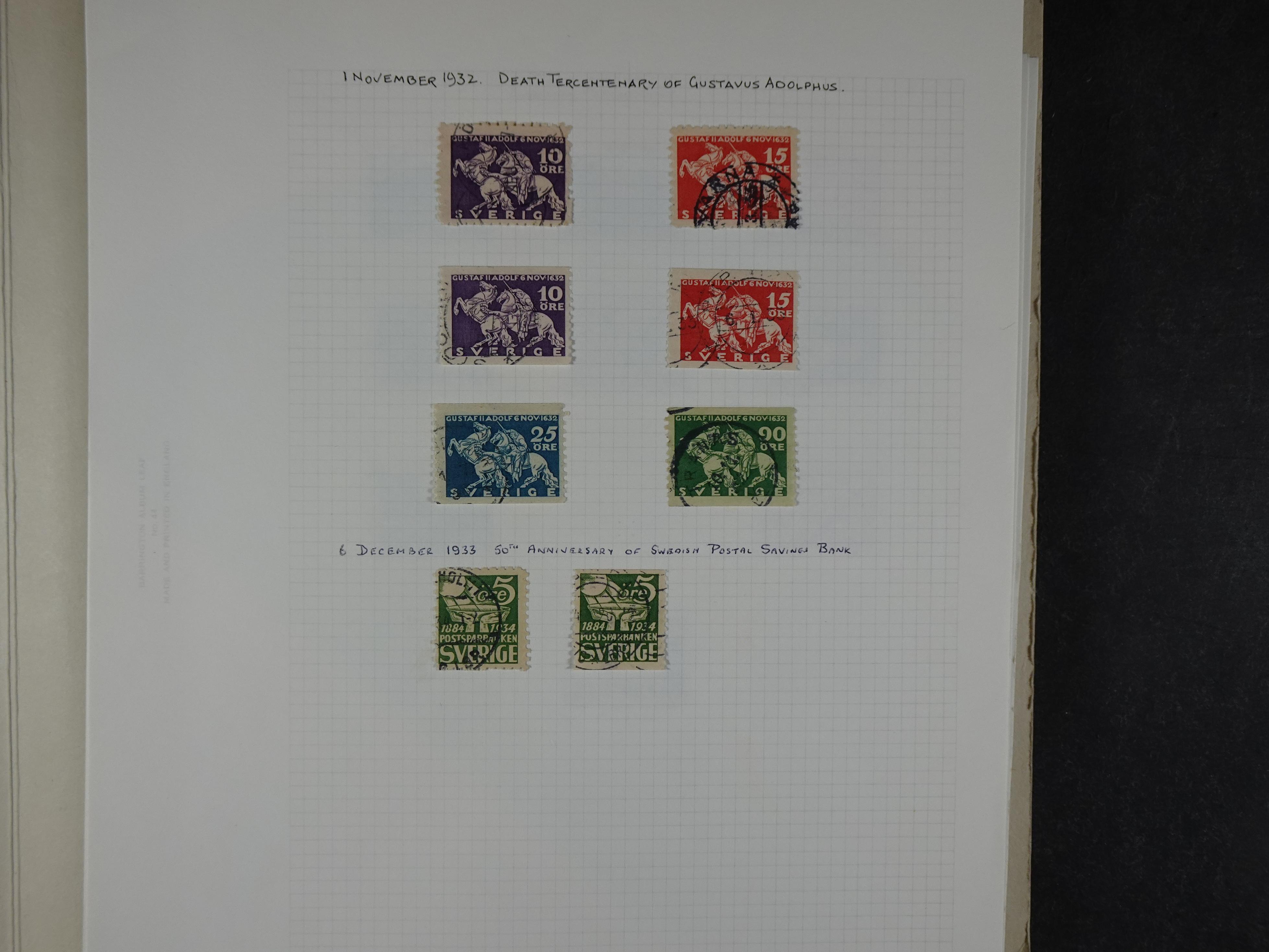 Verzameling met leuk klassiek op blanco albumblaadjes in 2 klembanden. 32