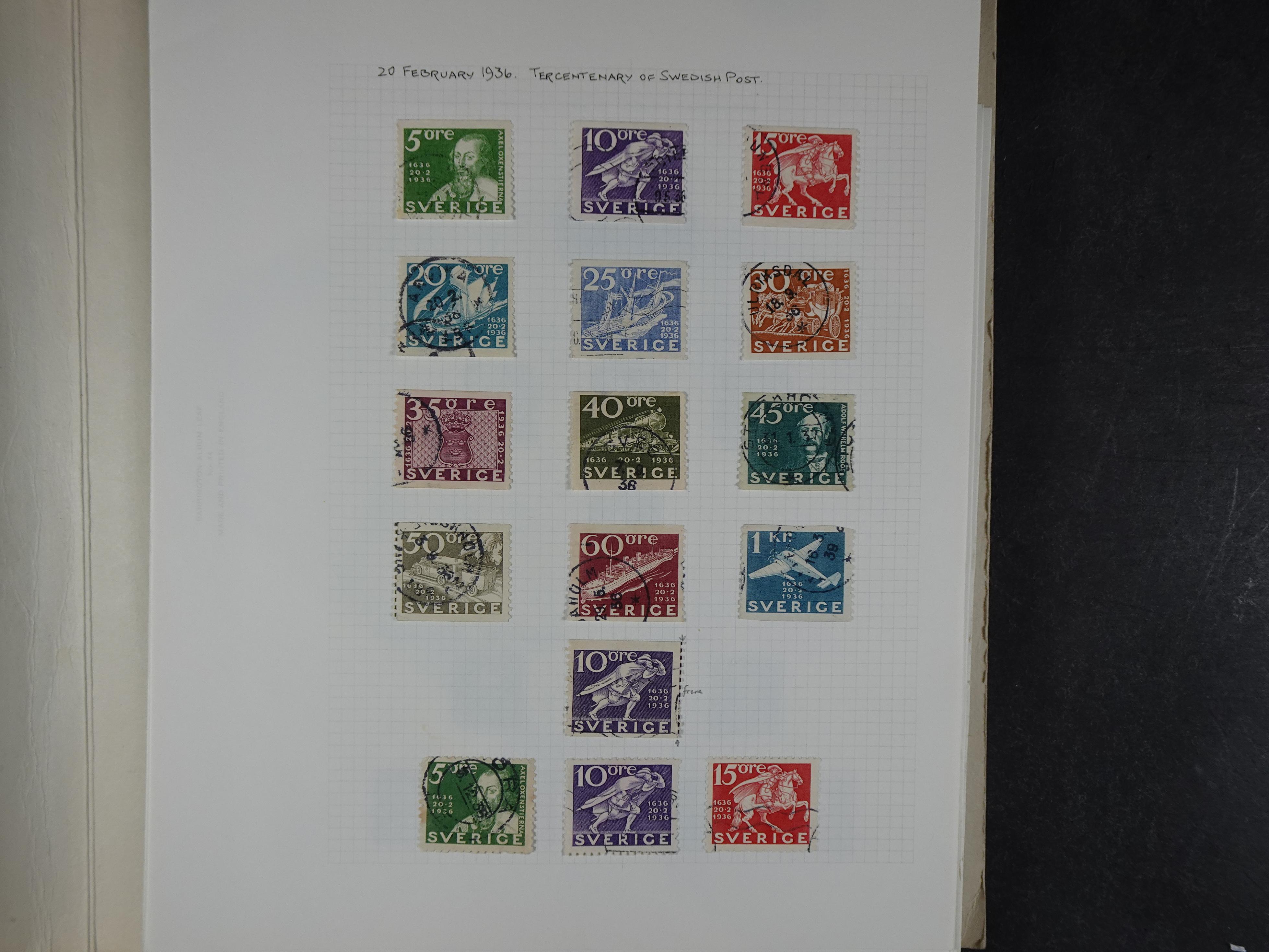 Verzameling met leuk klassiek op blanco albumblaadjes in 2 klembanden. 34