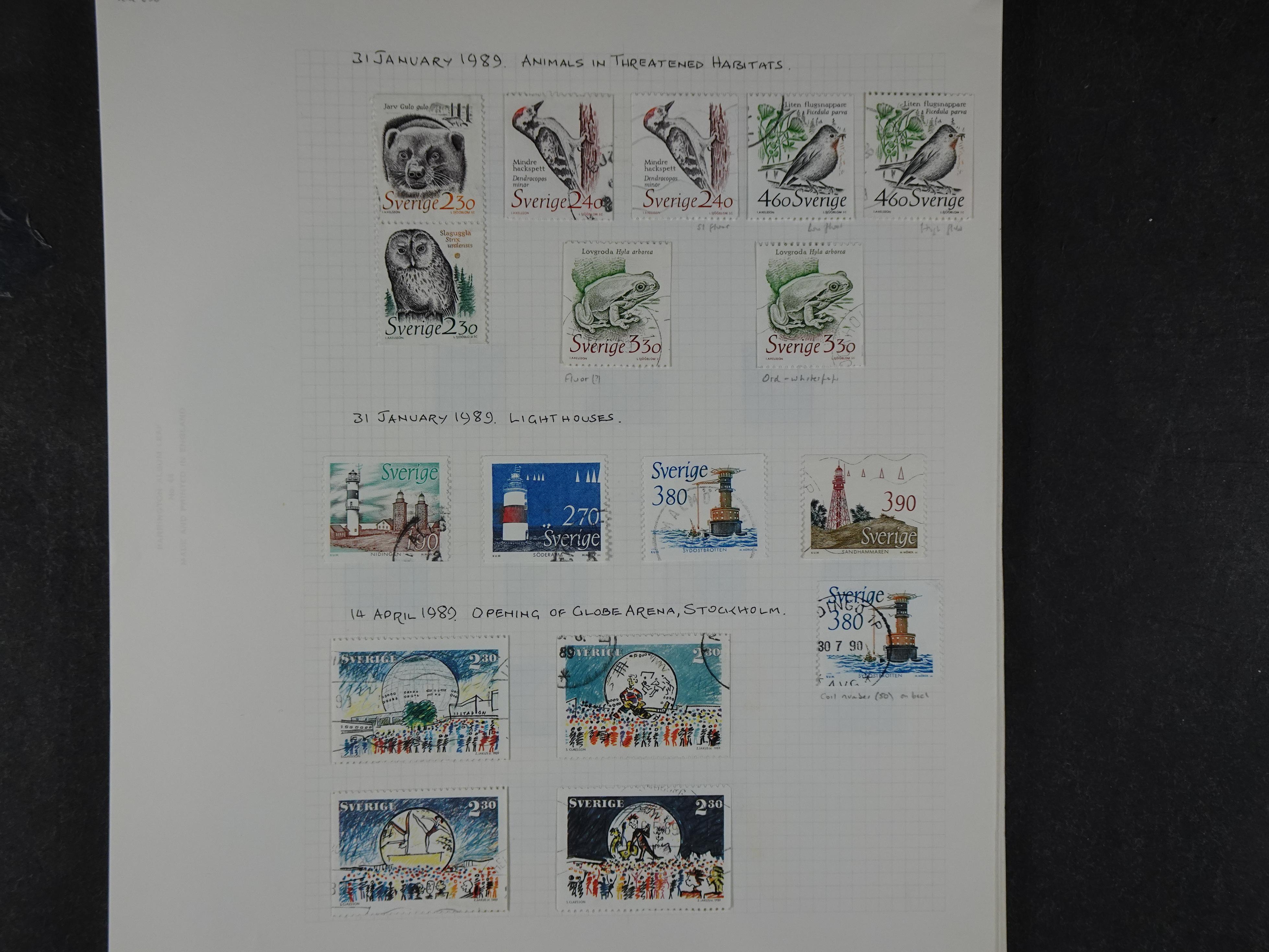 Verzameling met leuk klassiek op blanco albumblaadjes in 2 klembanden. 184