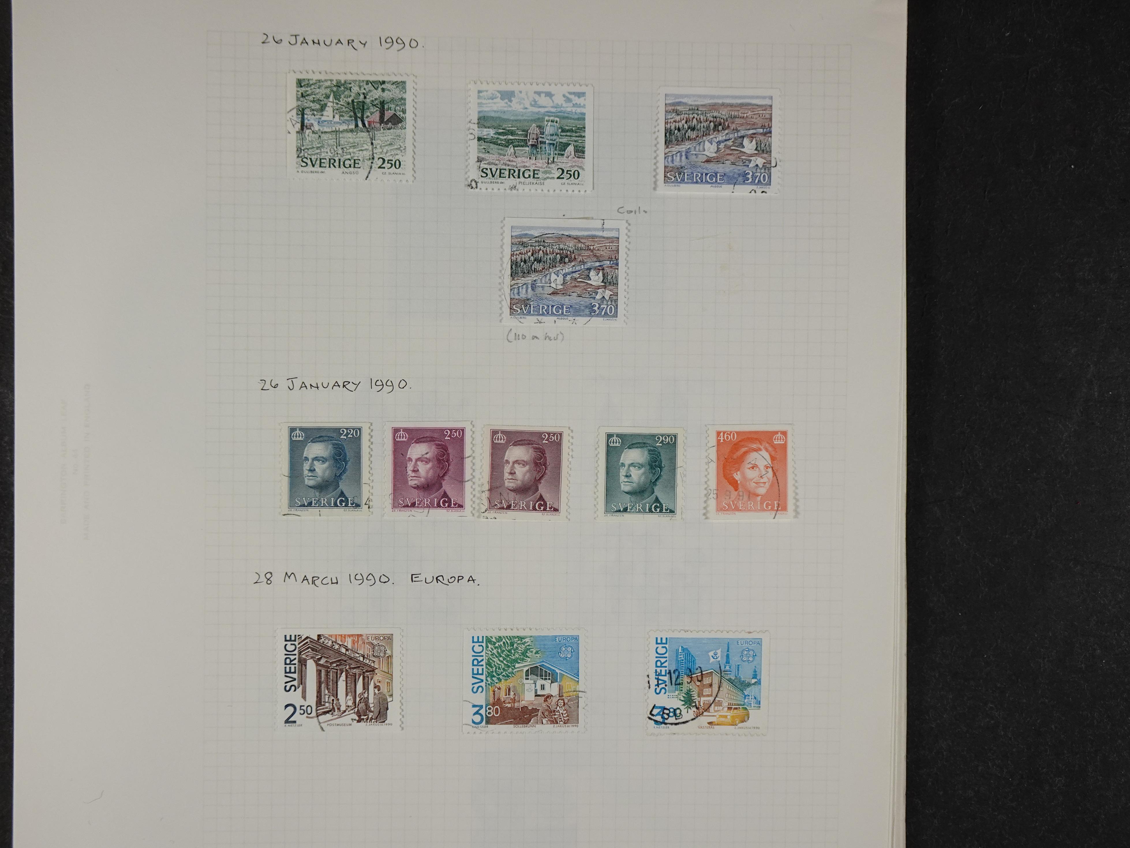 Verzameling met leuk klassiek op blanco albumblaadjes in 2 klembanden. 189