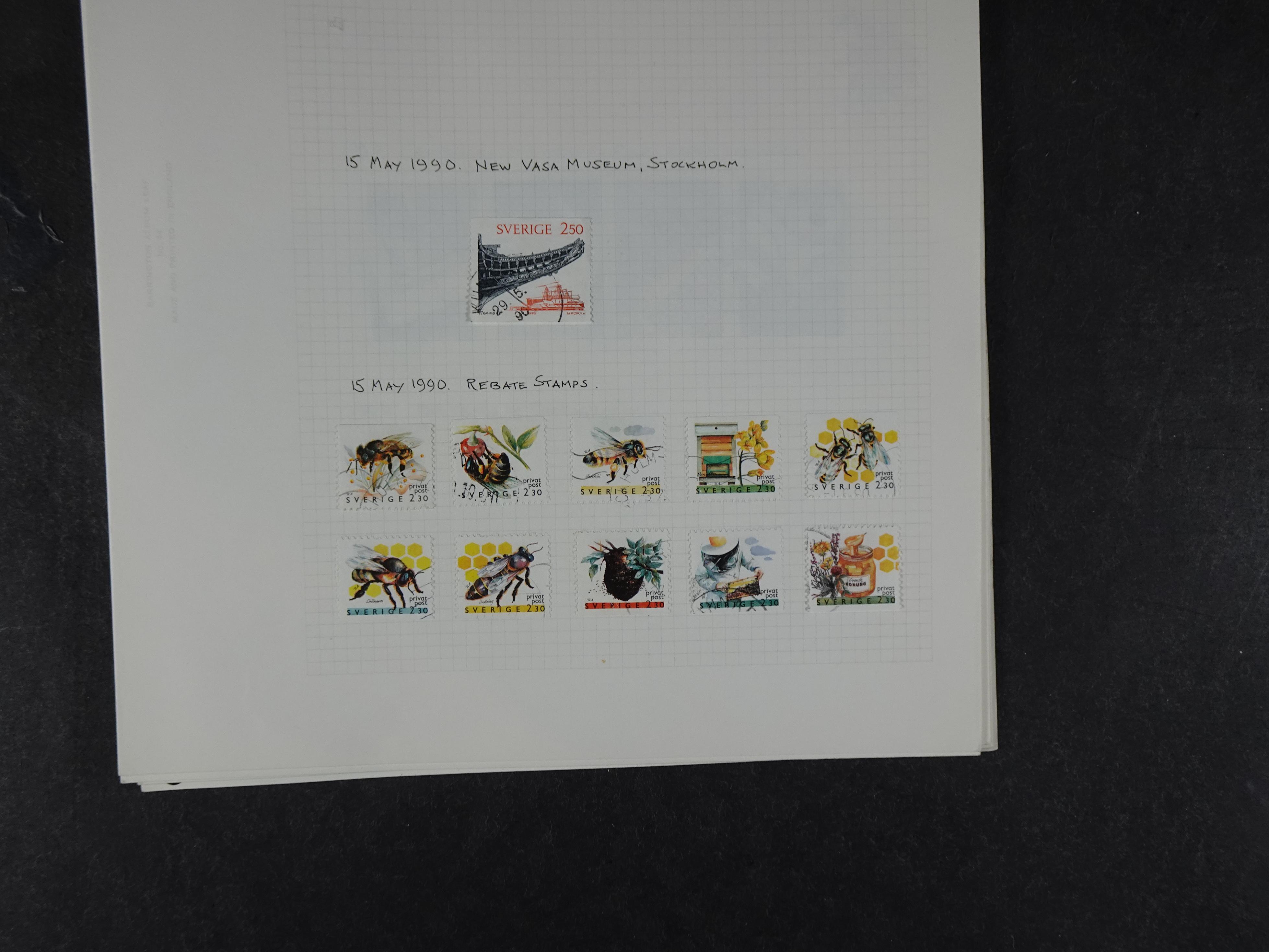 Verzameling met leuk klassiek op blanco albumblaadjes in 2 klembanden. 191