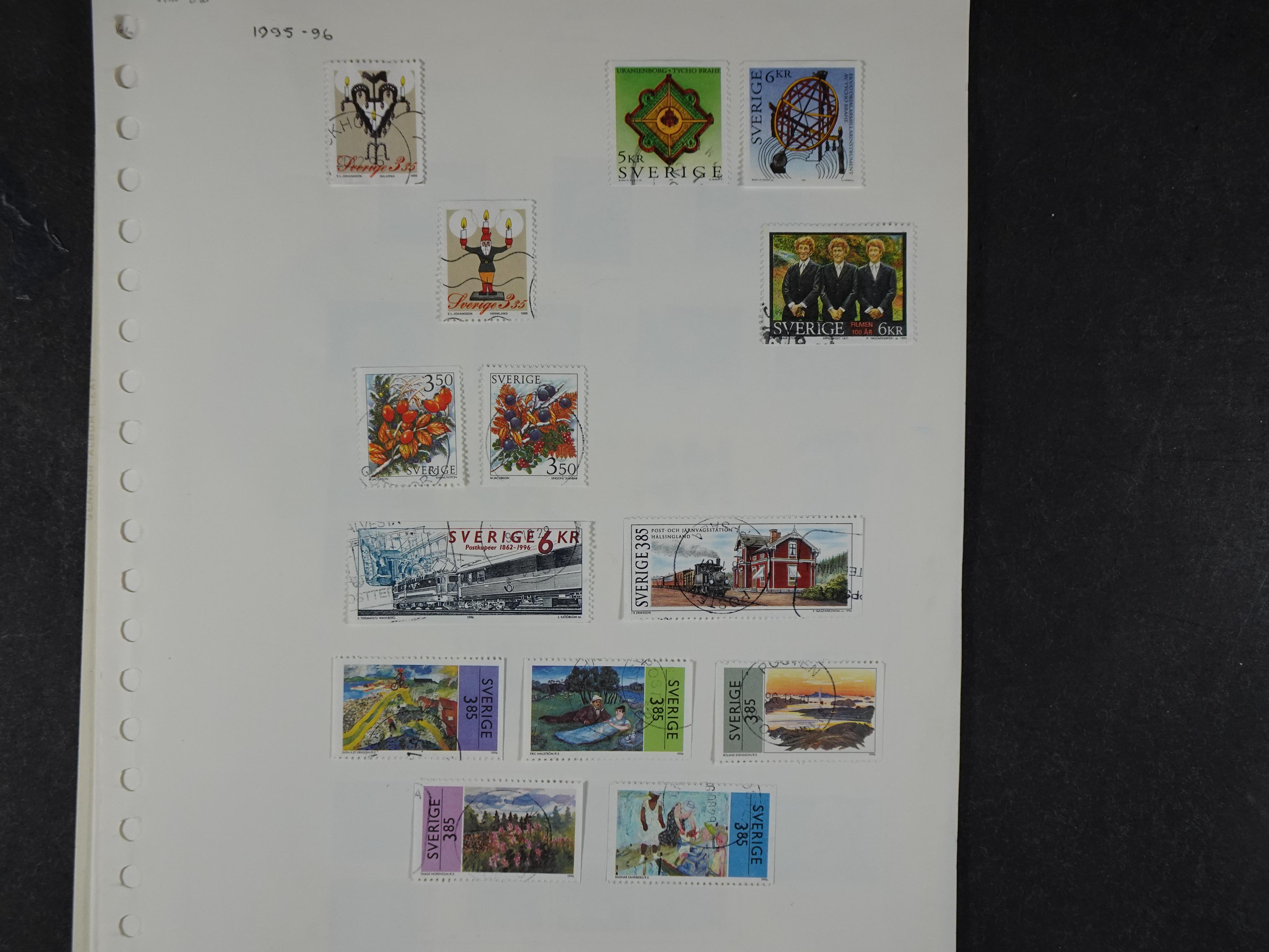 Verzameling met leuk klassiek op blanco albumblaadjes in 2 klembanden. 201