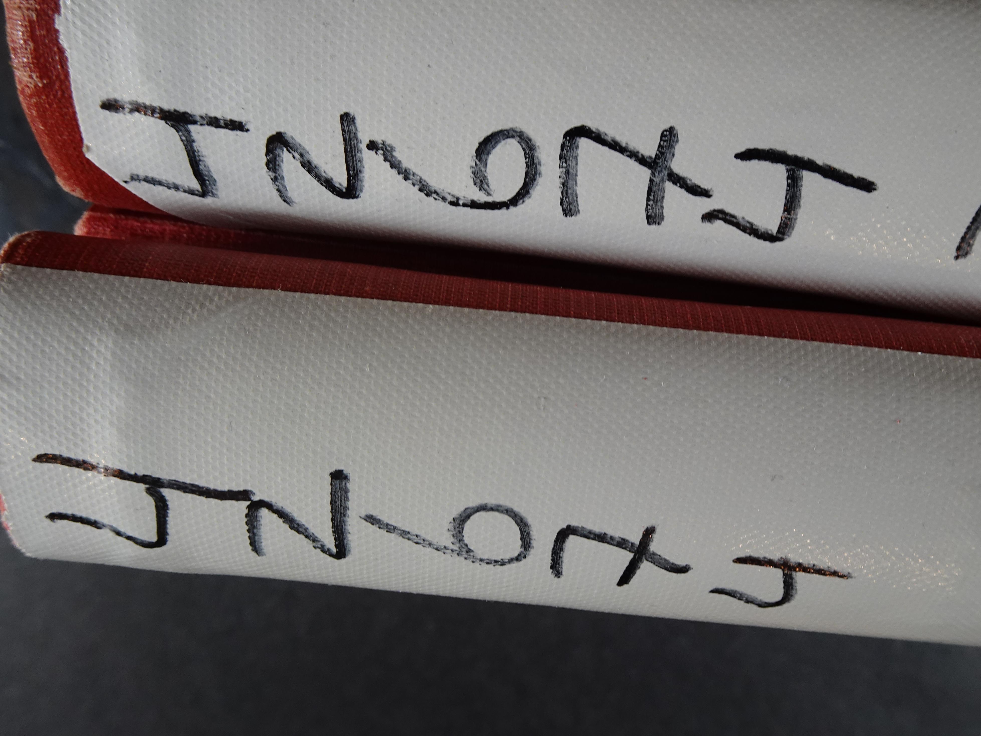 Verzameling met leuk klassiek op blanco albumblaadjes in 2 klembanden. 207