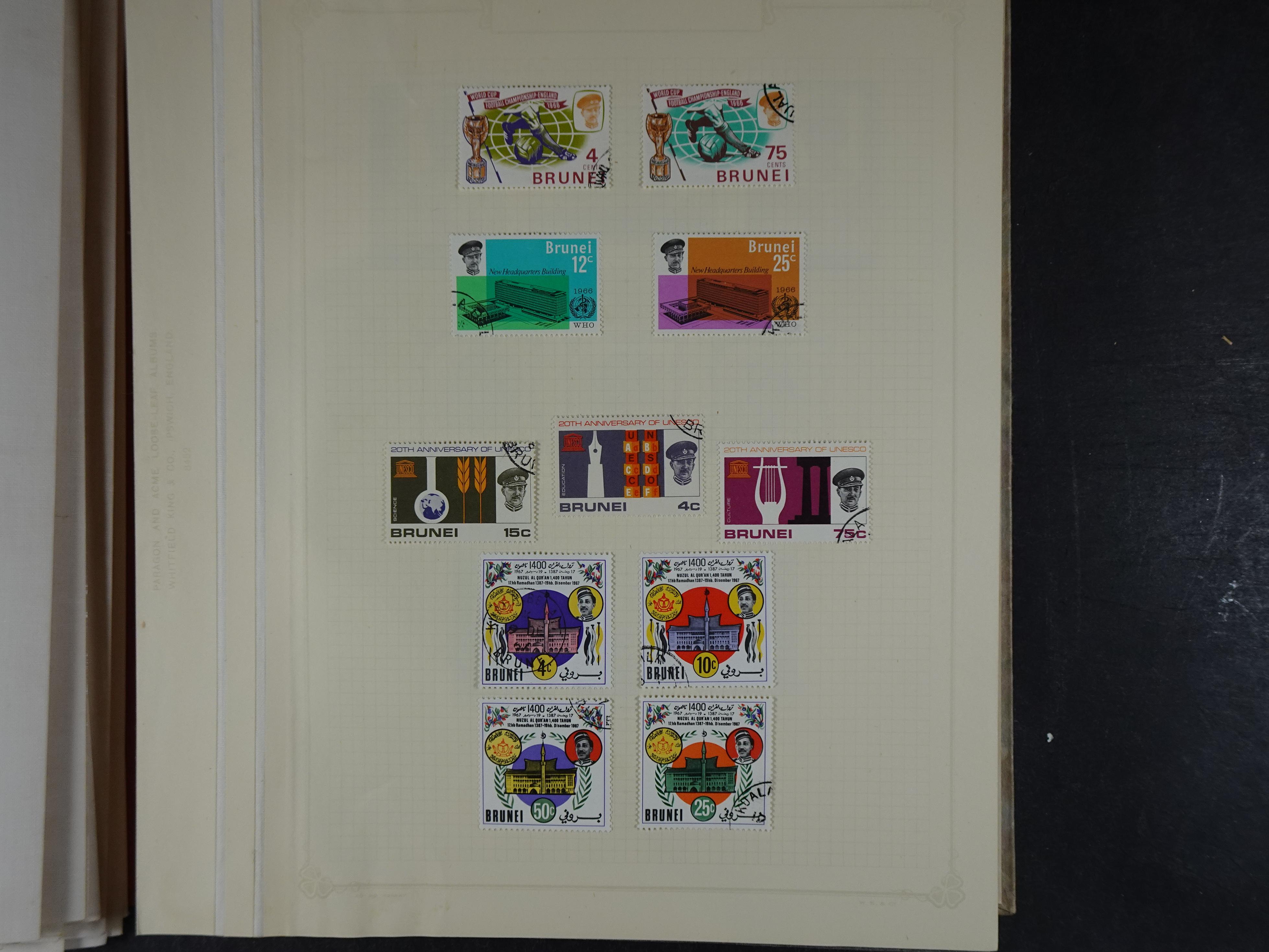 Mooie collectie A t/m Z met veel beter materiaal, hoge waarde. 187