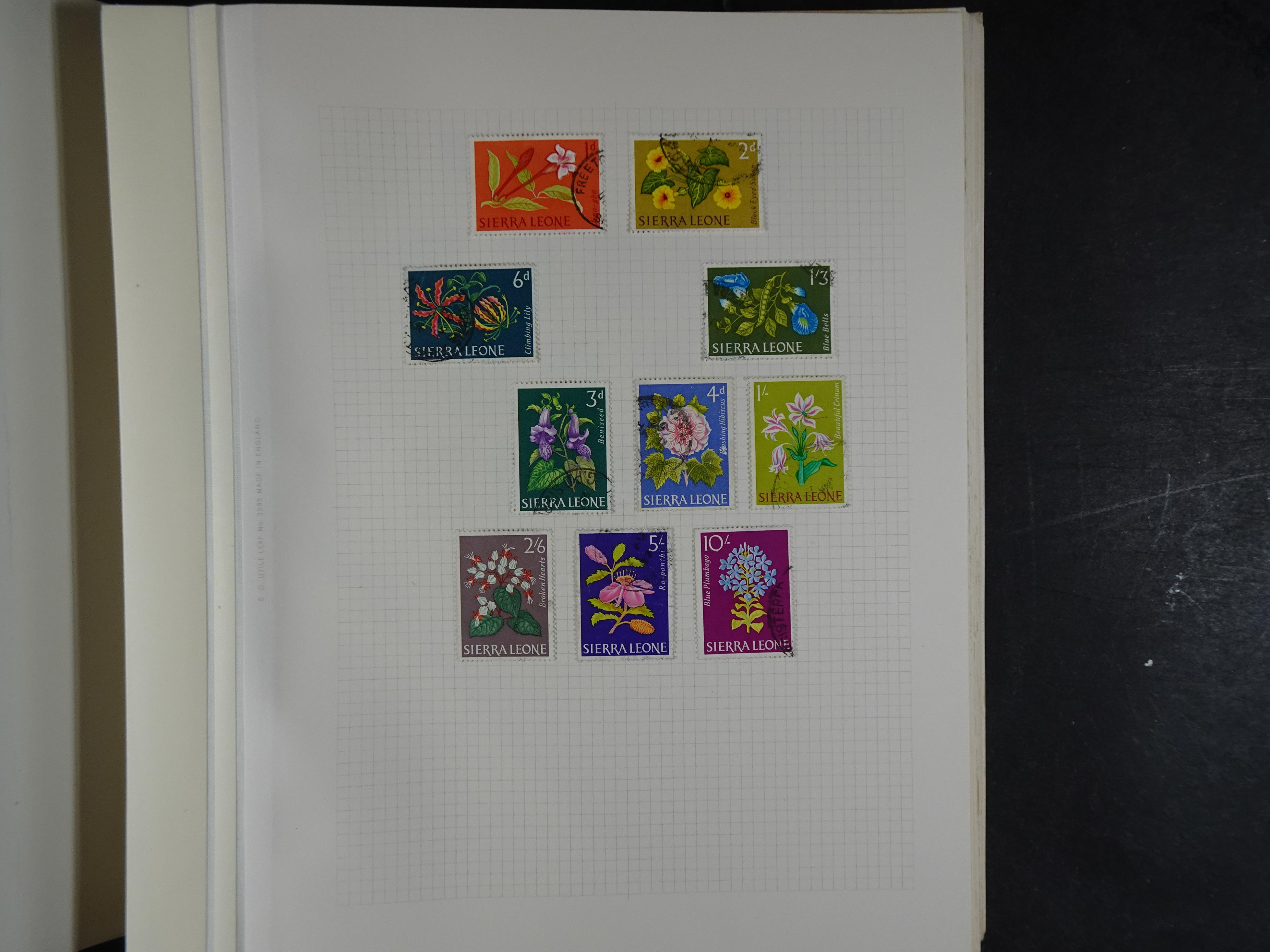 Mooie collectie A t/m Z met veel beter materiaal, hoge waarde. 384