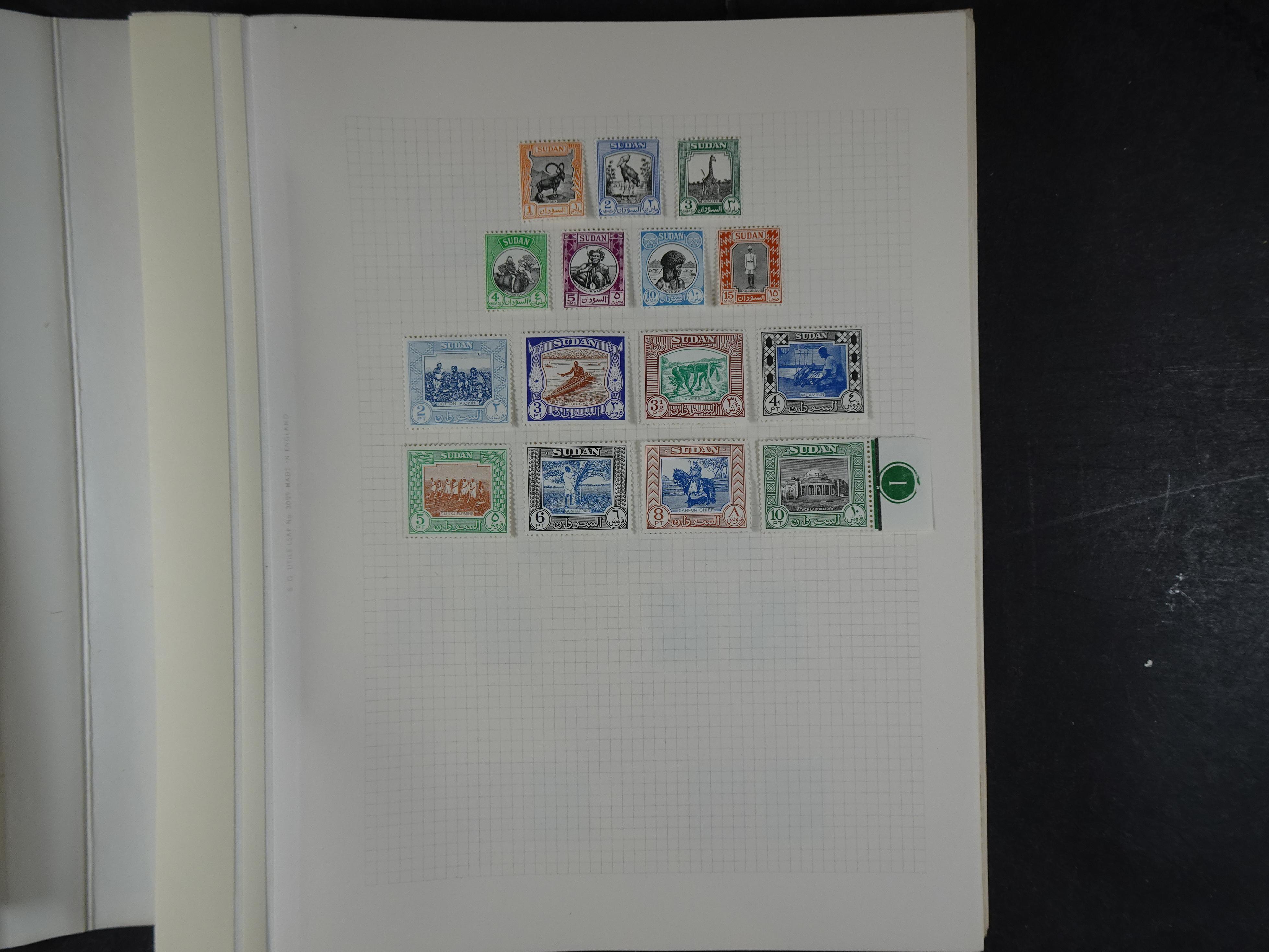 Mooie collectie A t/m Z met veel beter materiaal, hoge waarde. 409