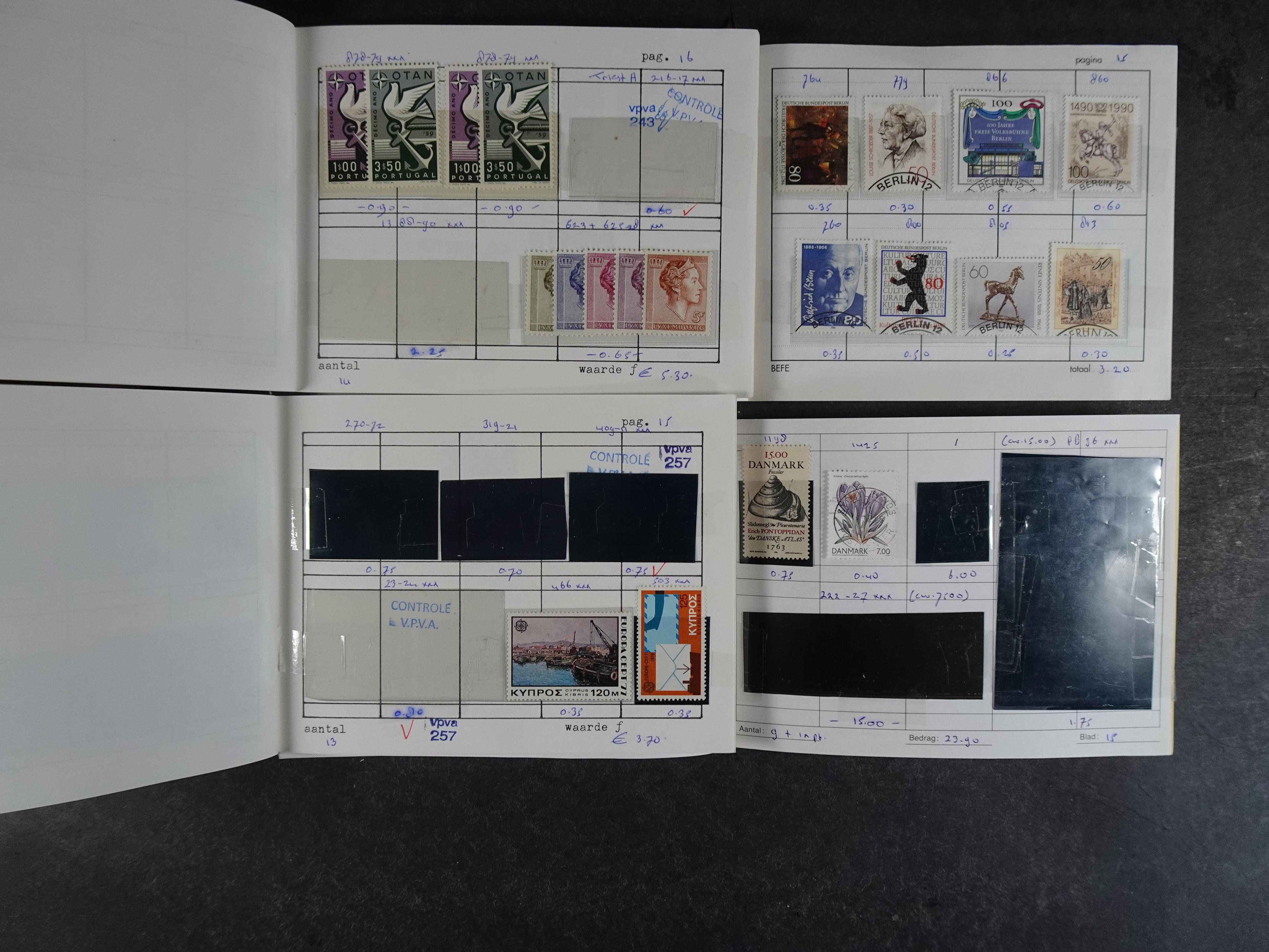 Mooie partij rondzendboekjes enorme restwaarde leuk voor weder verkoper.  15