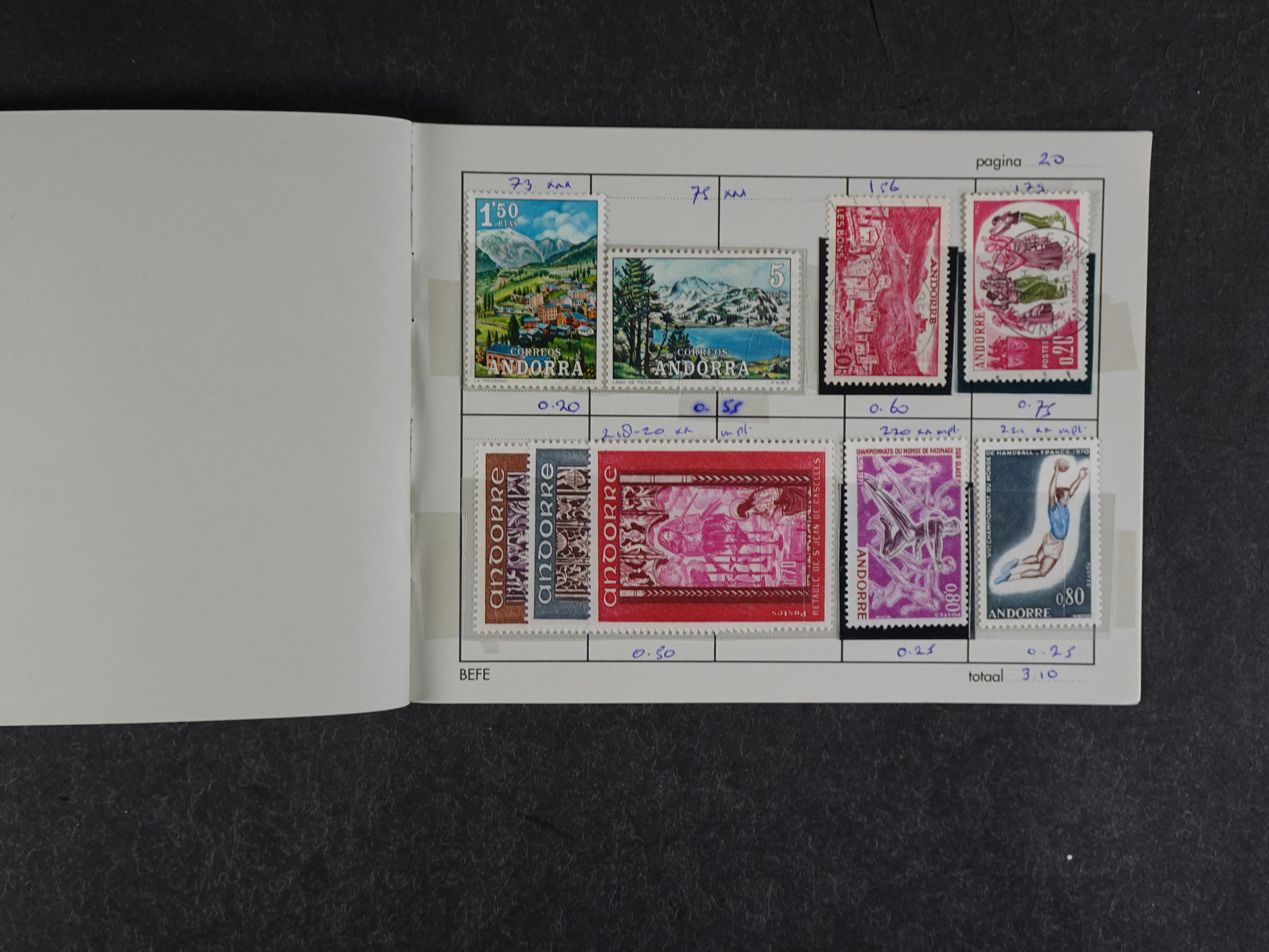 Mooie partij rondzendboekjes enorme restwaarde leuk voor weder verkoper.  39