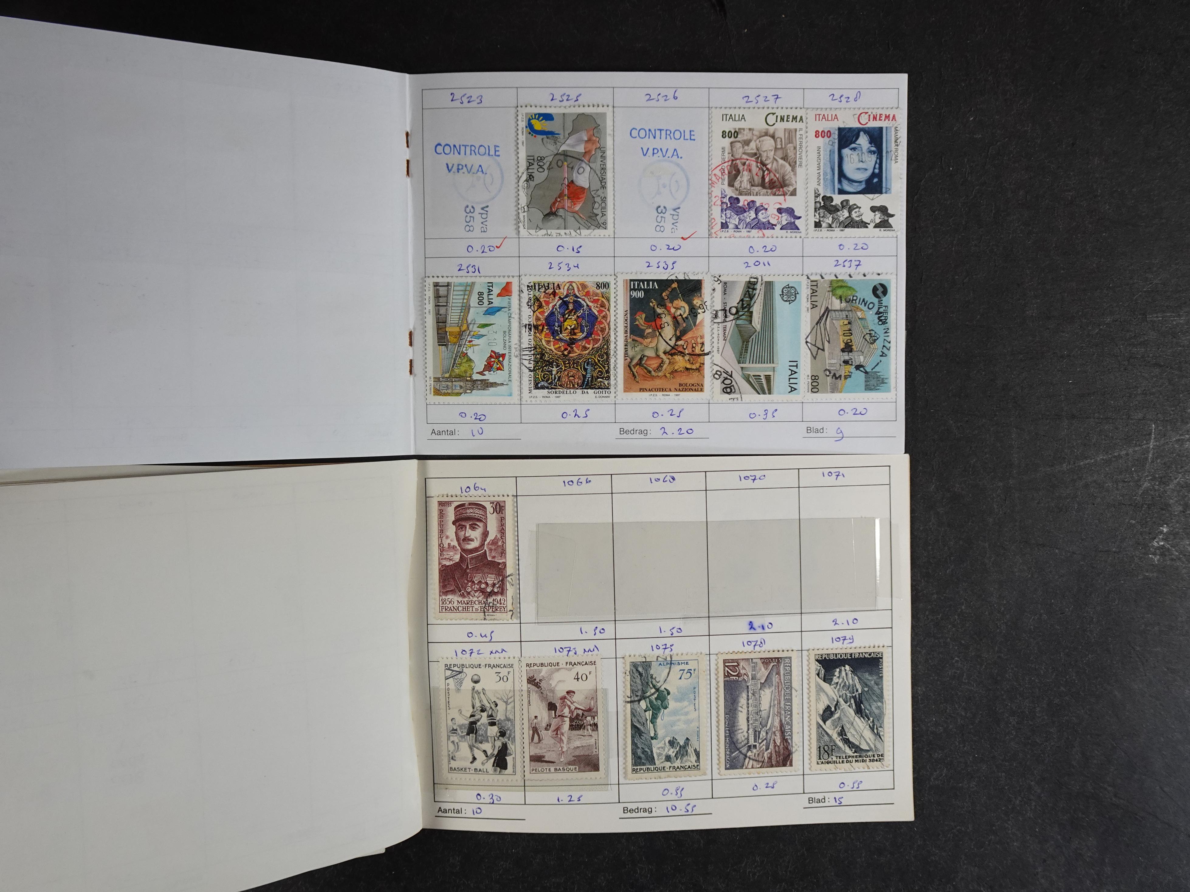 Mooie partij rondzendboekjes enorme restwaarde leuk voor weder verkoper.  48